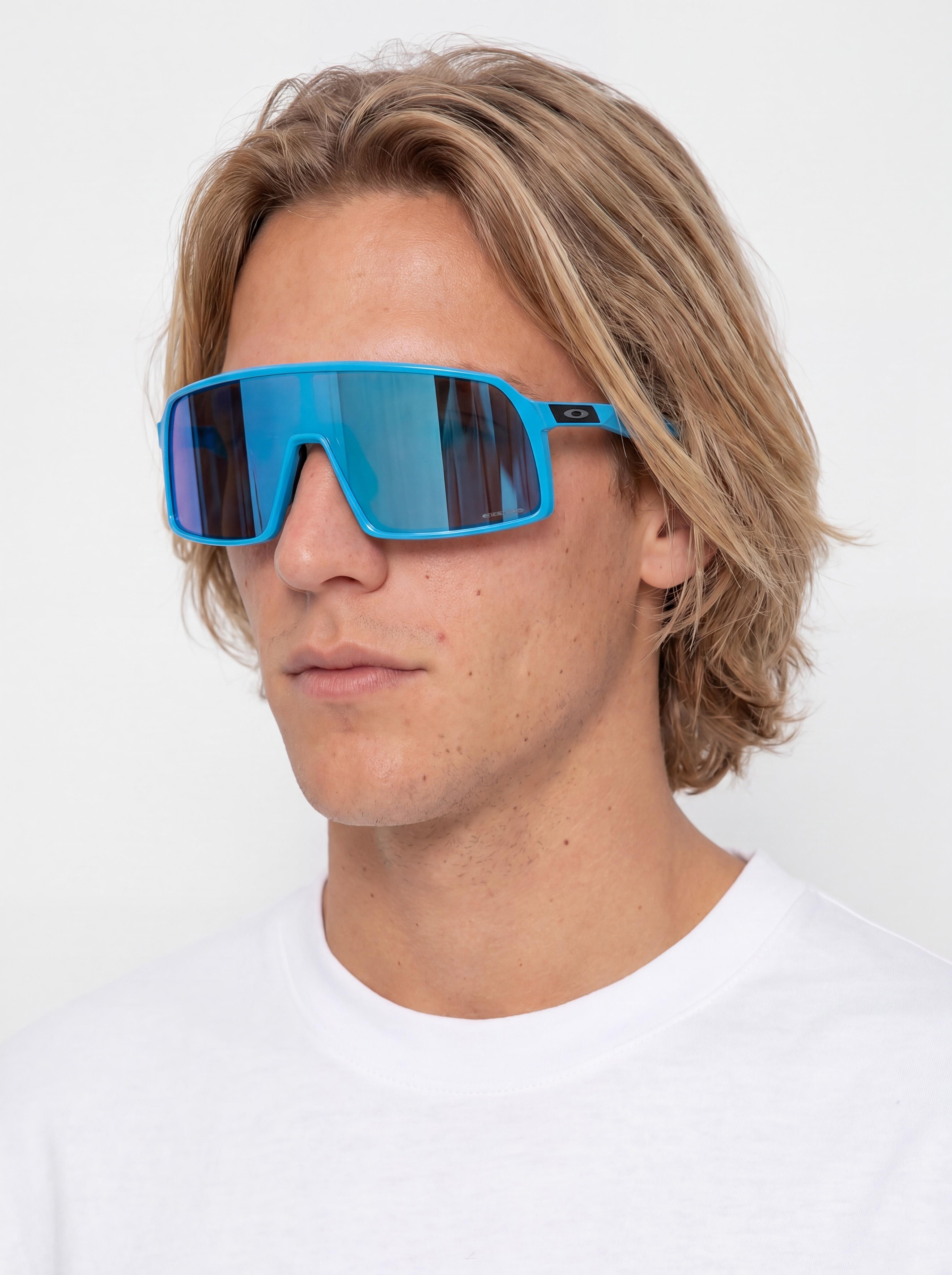 Oakley Sutro Napszemüvegek (sky/prizm sapphire)