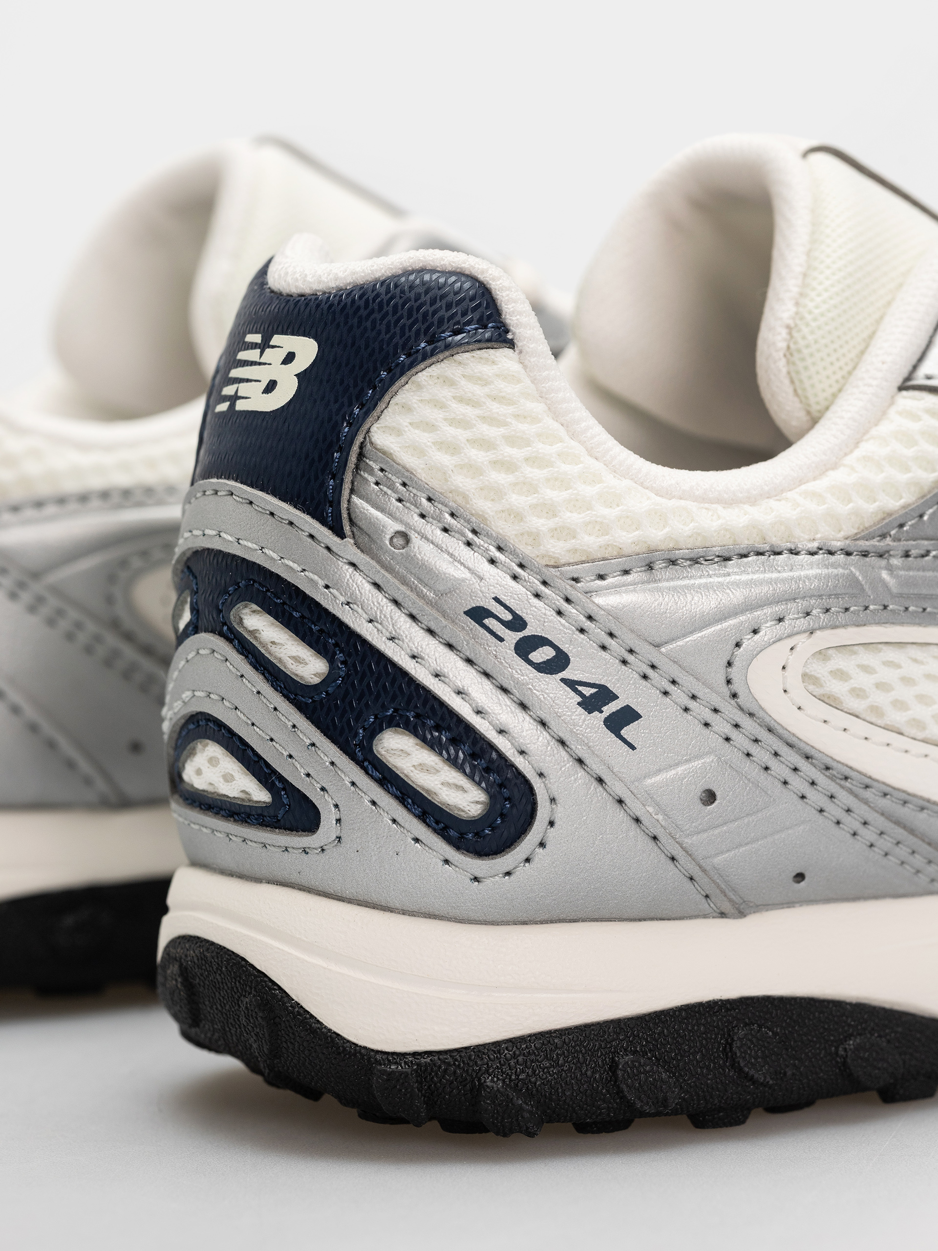 New Balance 204L Cipők (sea salt/silver metallic/nb navy)