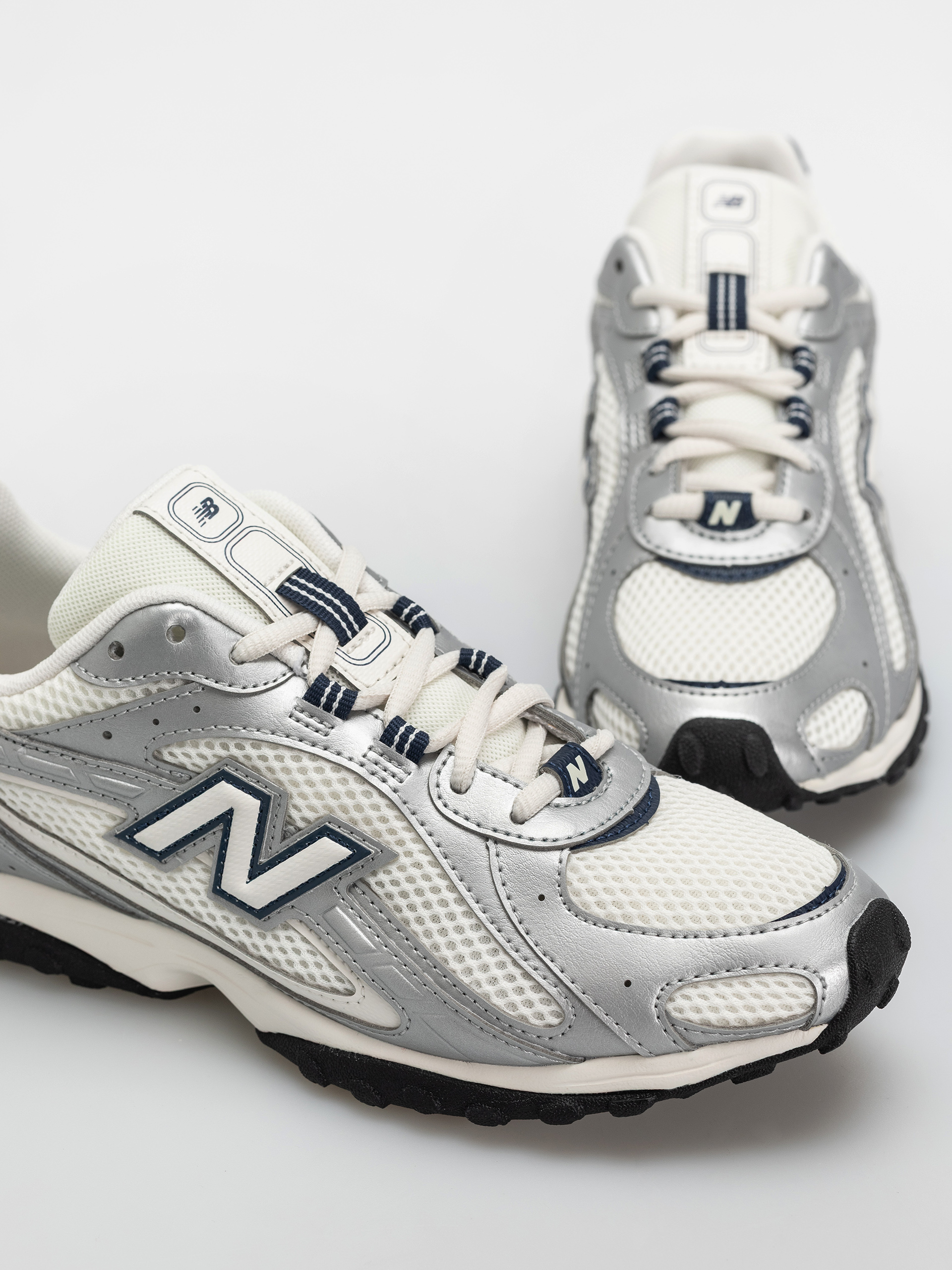 New Balance 204L Cipők (sea salt/silver metallic/nb navy)