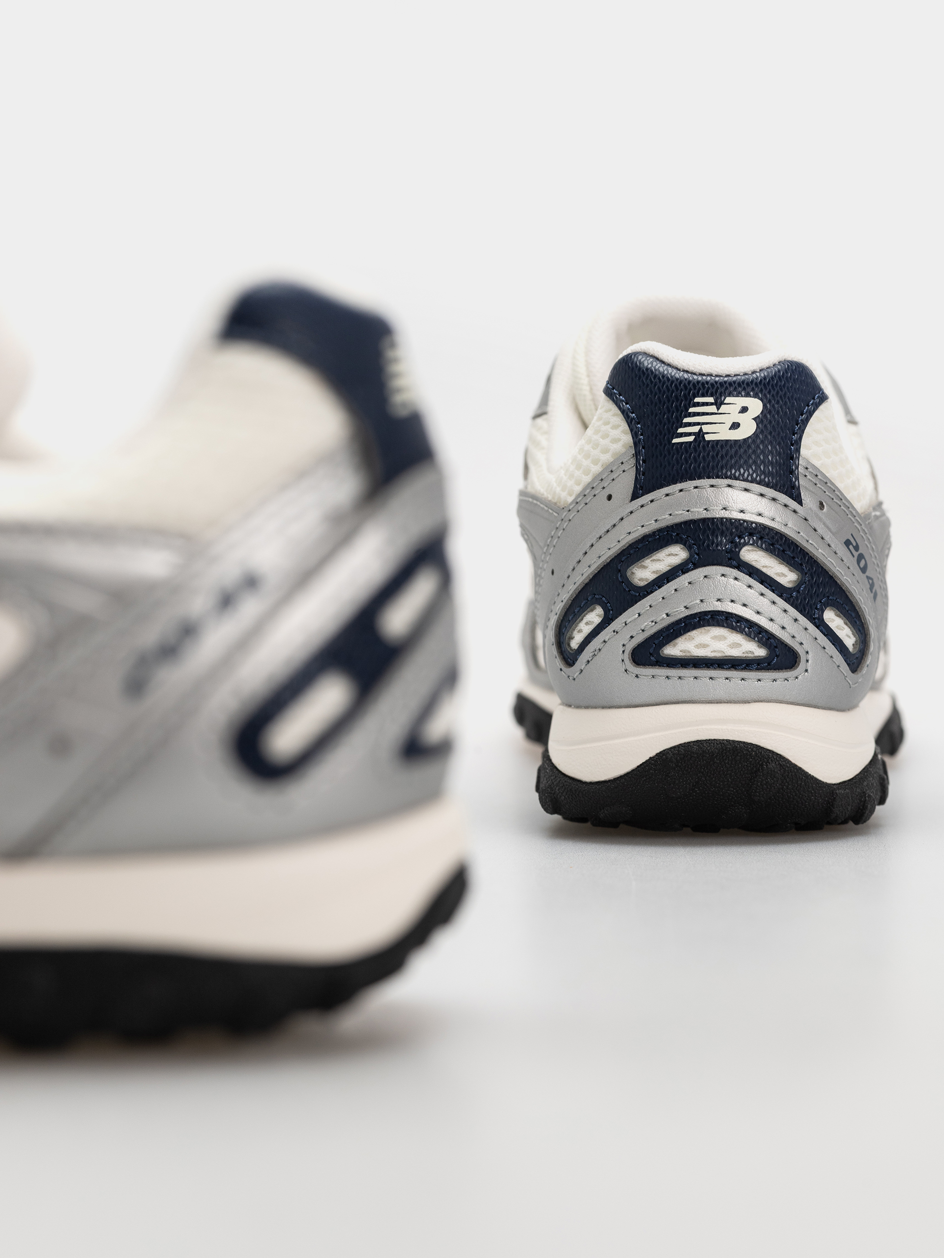 New Balance 204L Cipők (sea salt/silver metallic/nb navy)
