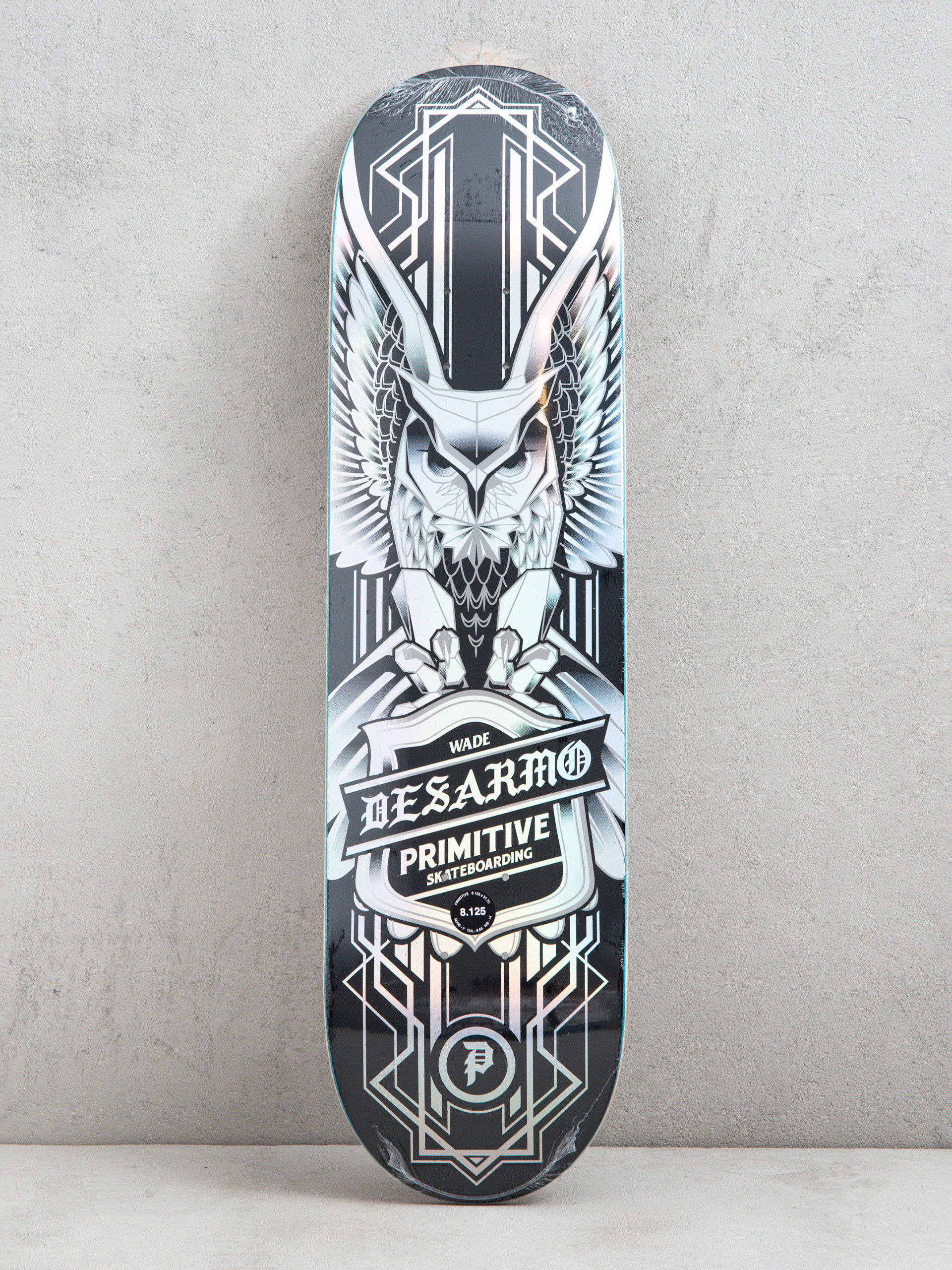 Primitive Desarmo Owl Spectra Gördeszka lap 