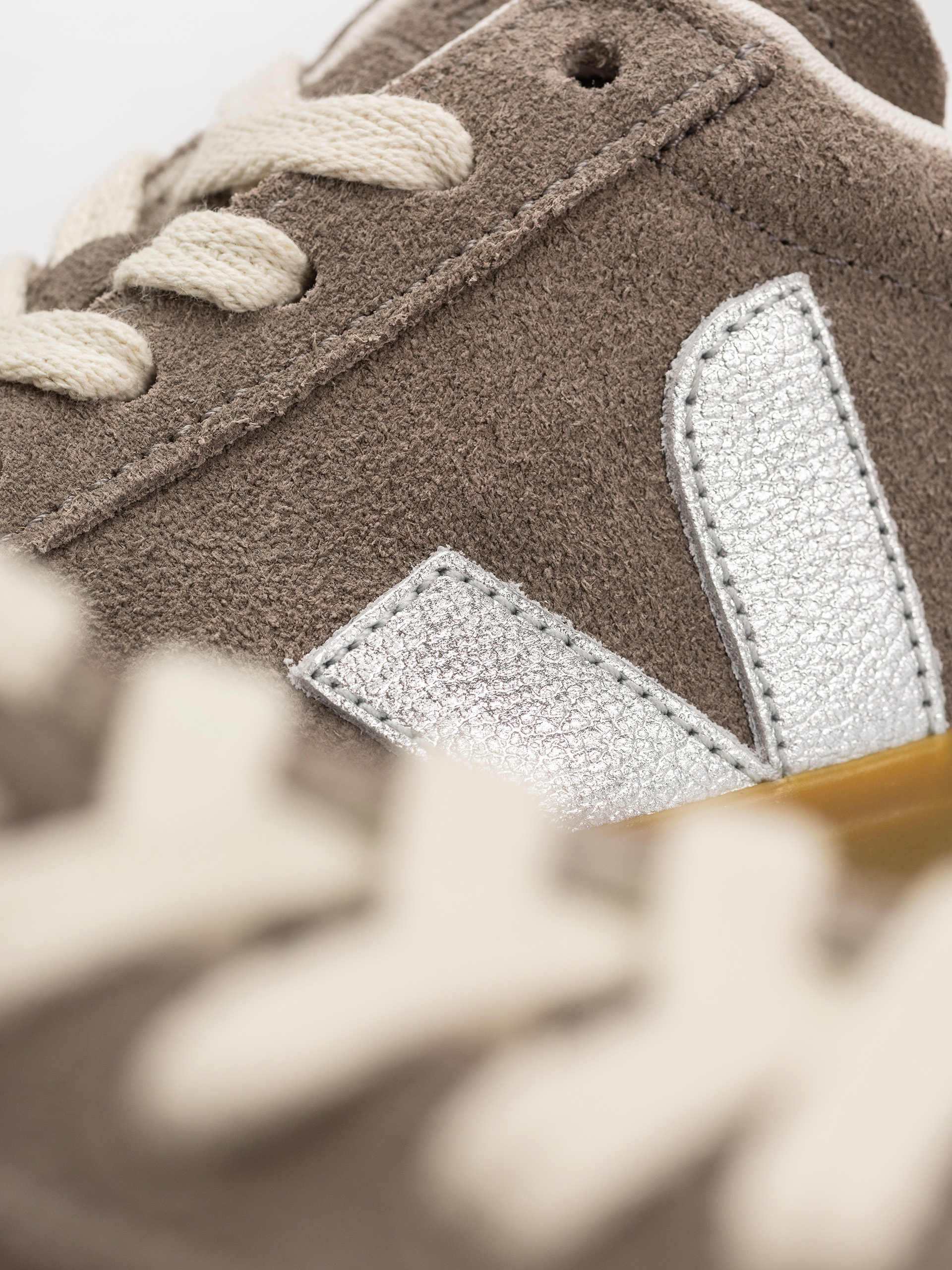 Veja Campo Wmn Cipők (moonrock silver natural)