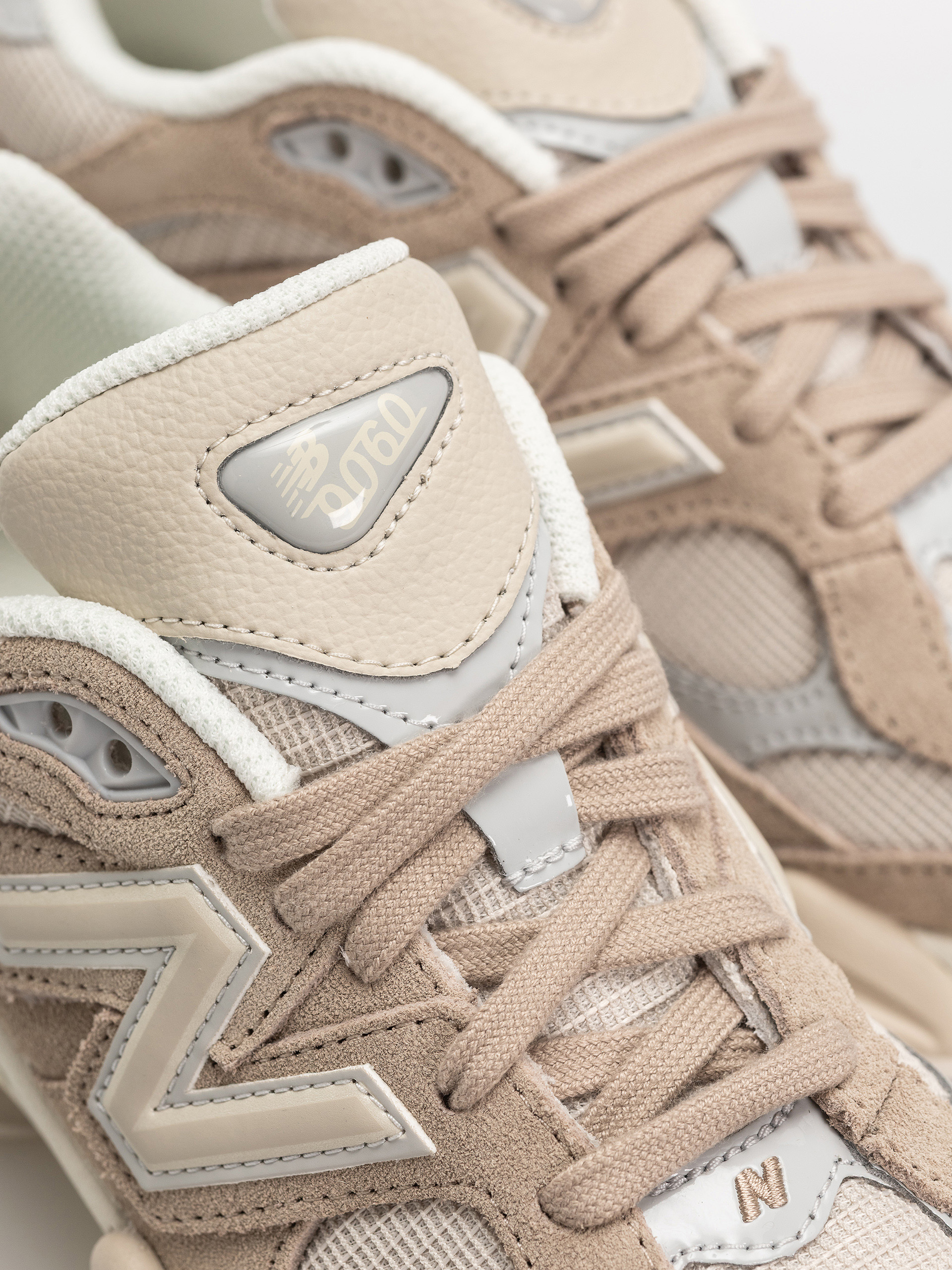 New Balance 9060 Cipők (driftwood/timberwolf)
