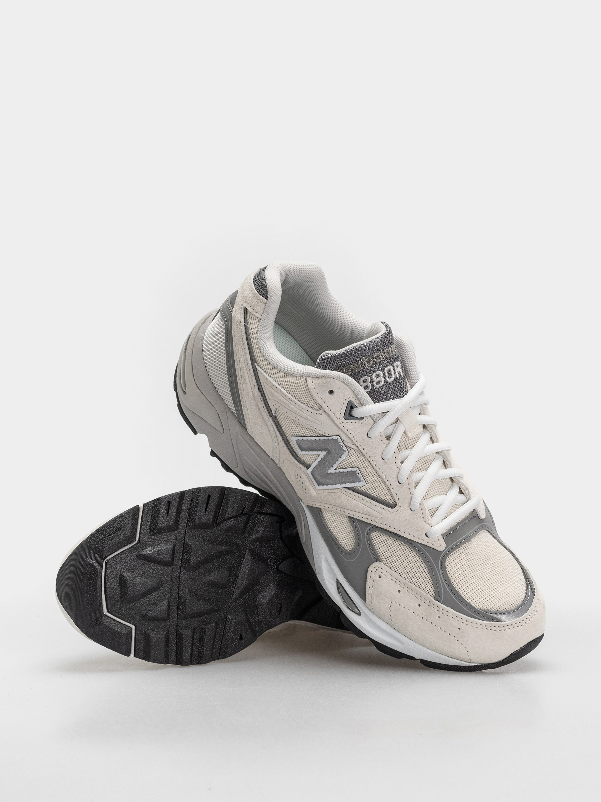 New Balance 880R Cipők (sea salt/slate grey)