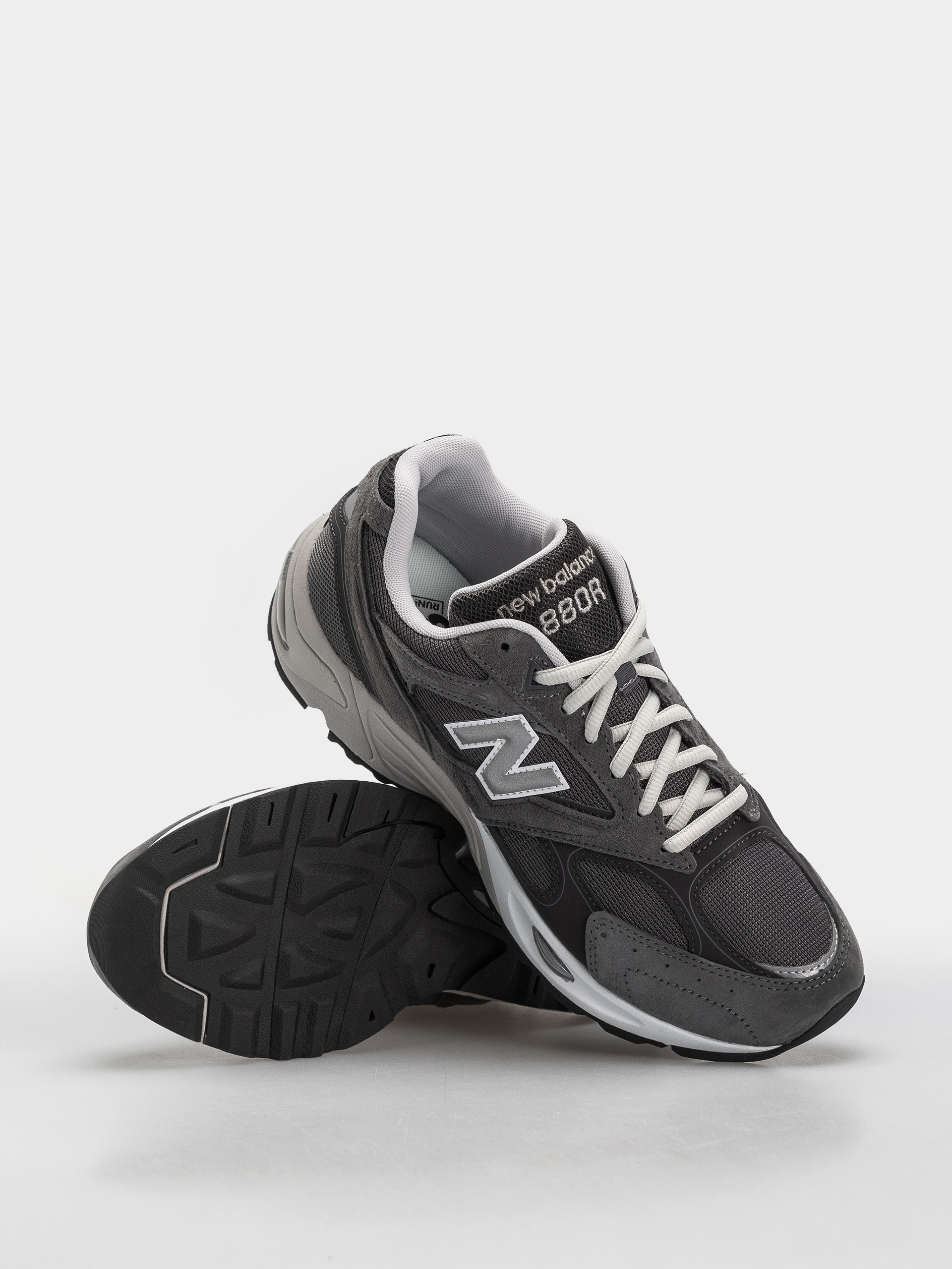New Balance 880R Cipők (slate grey/magnet)