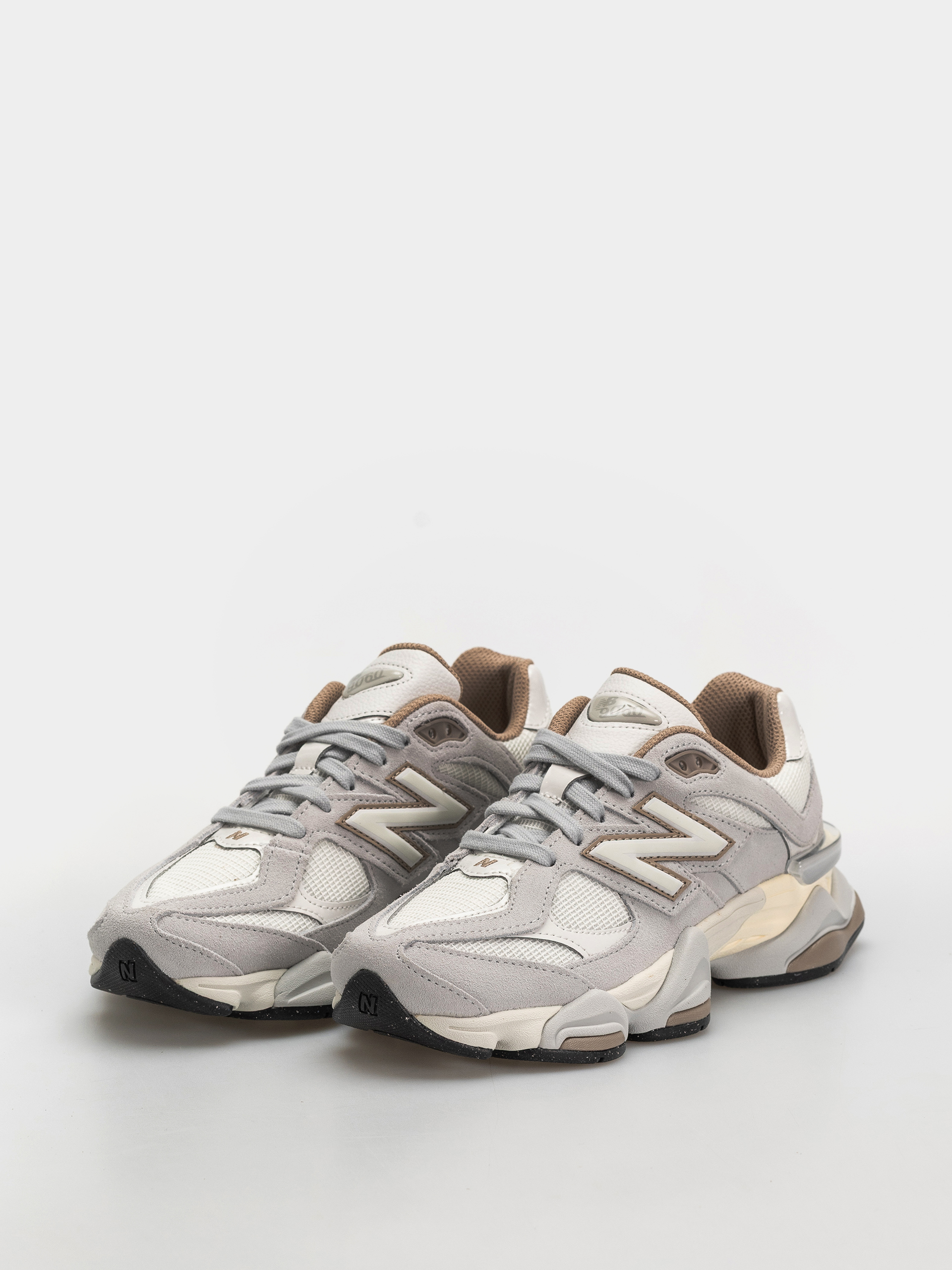New Balance 9060 Cipők (driftwood/sea salt)