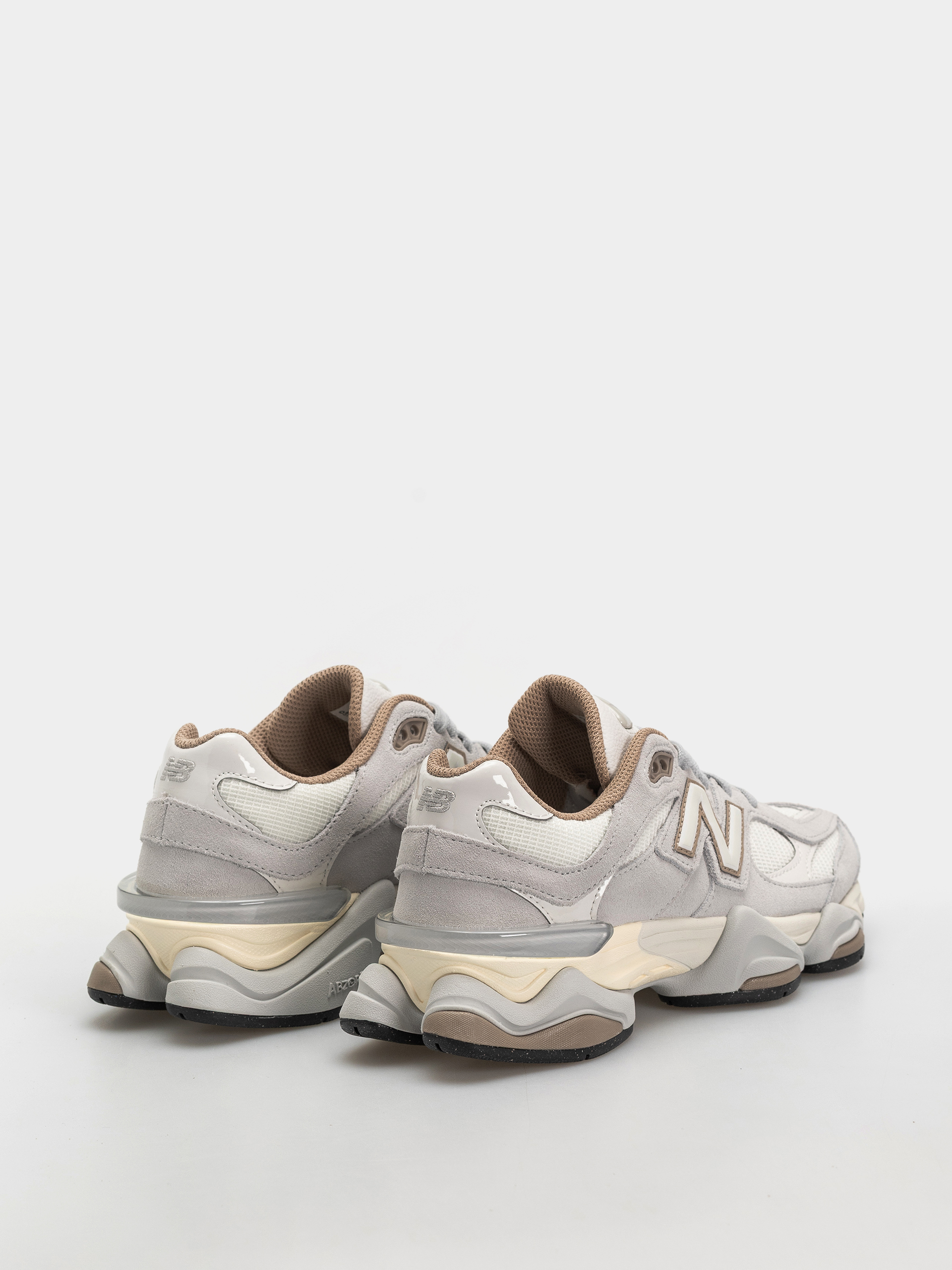 New Balance 9060 Cipők (driftwood/sea salt)