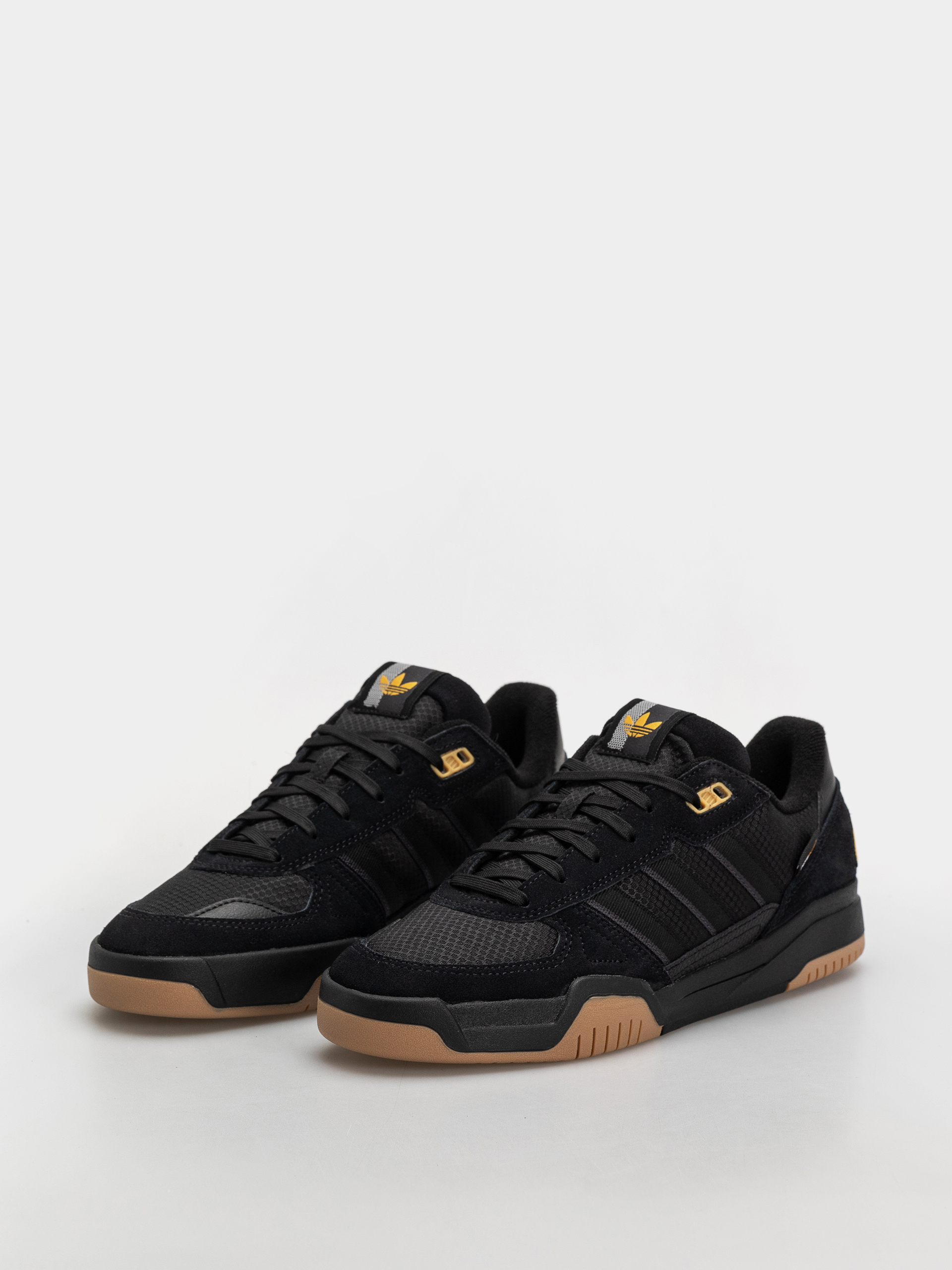 adidas Tekkira Cup Cipők (carbon/carbon/cblack)