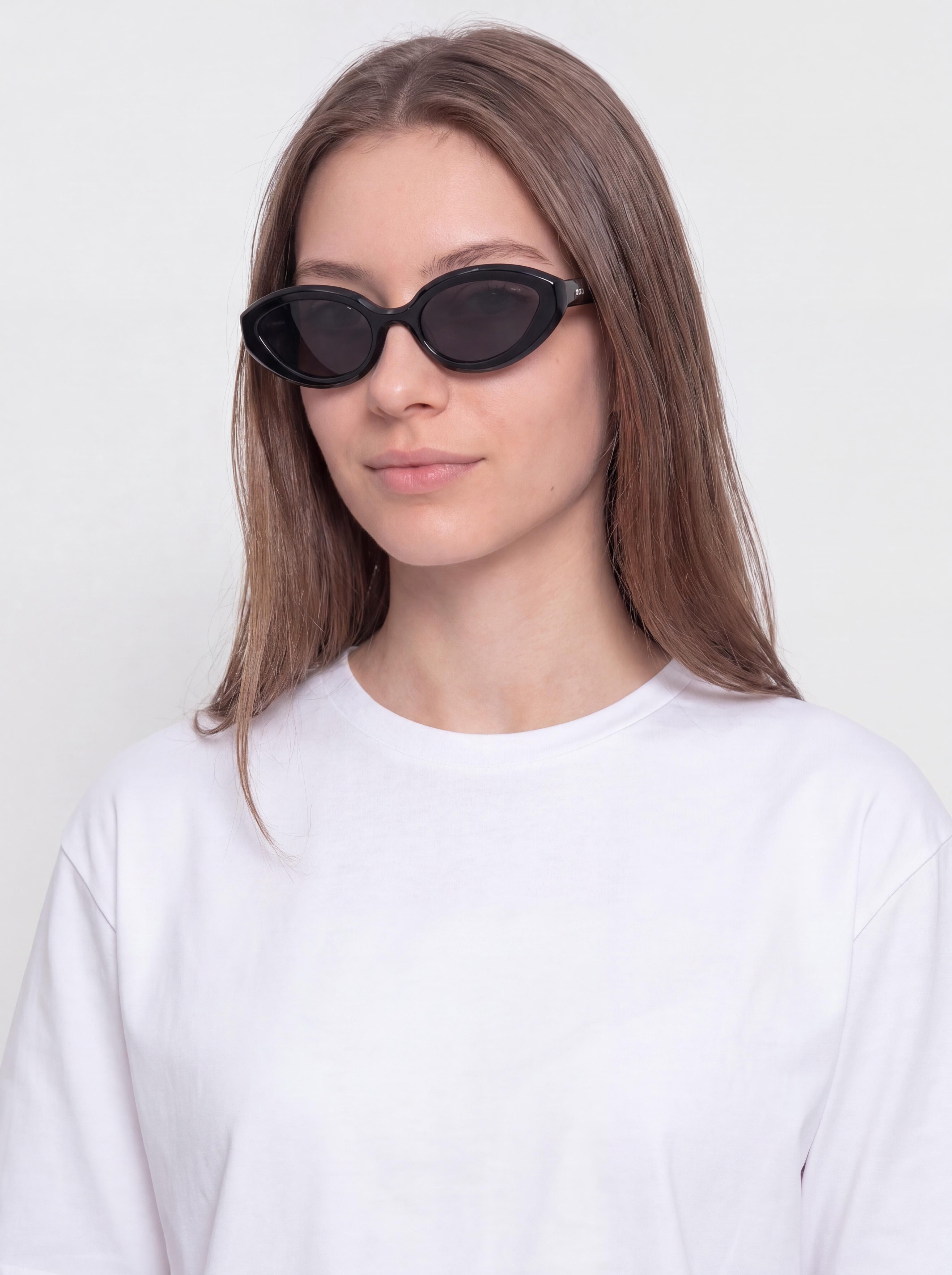 Komono Peggy Napszemüvegek (black)