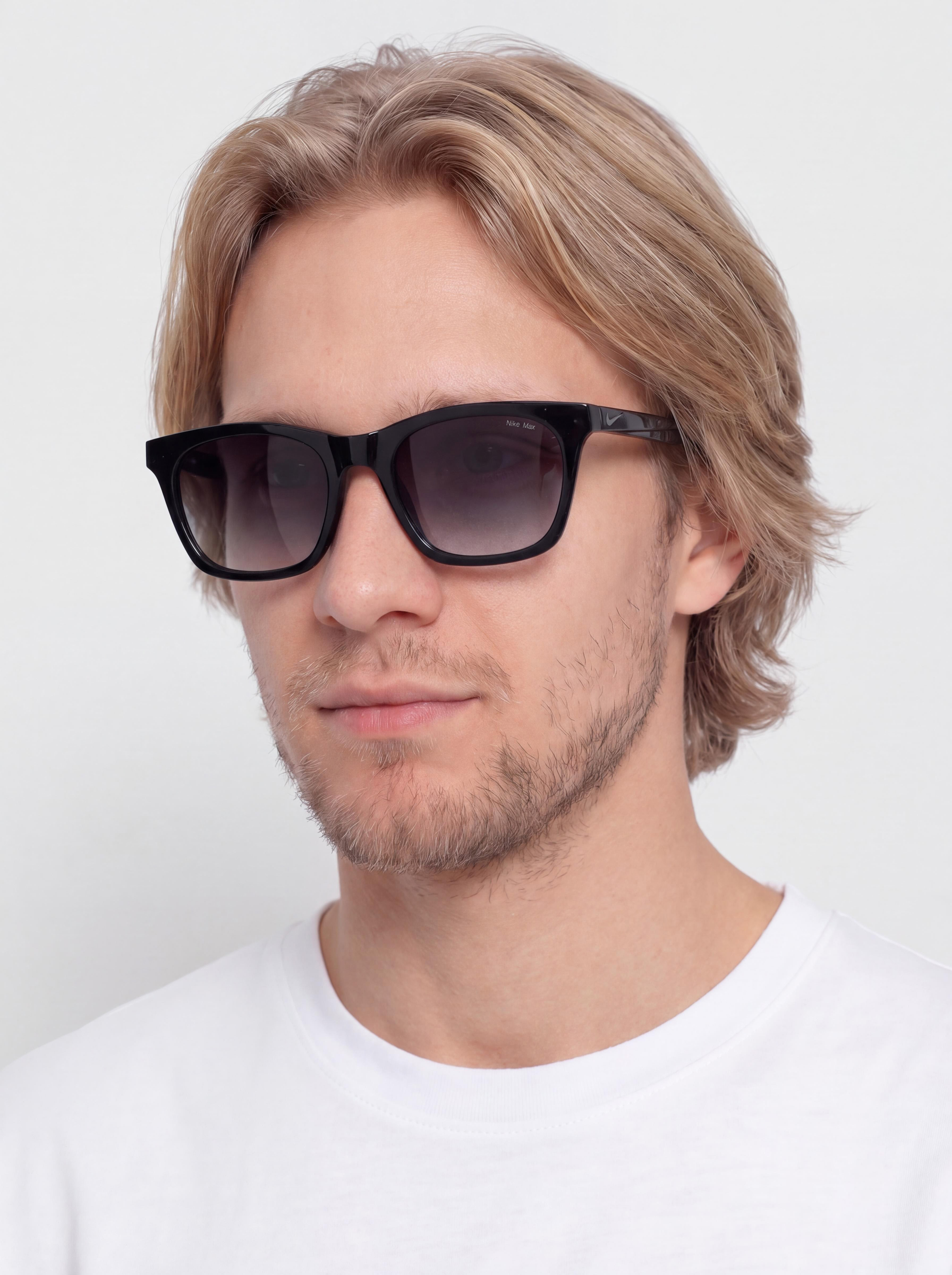 Nike Vital Flow Napszemüvegek (black/smoke gradient)