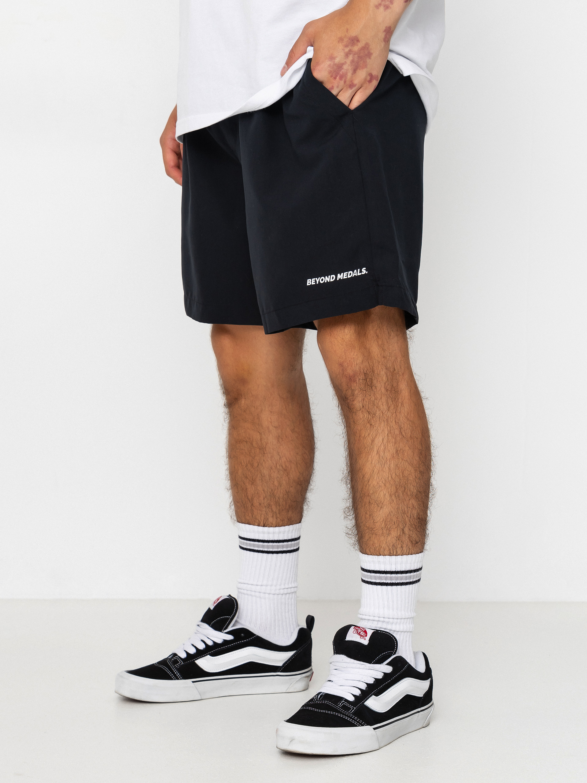Rövidnadrág Beyond Medals Swim (black)