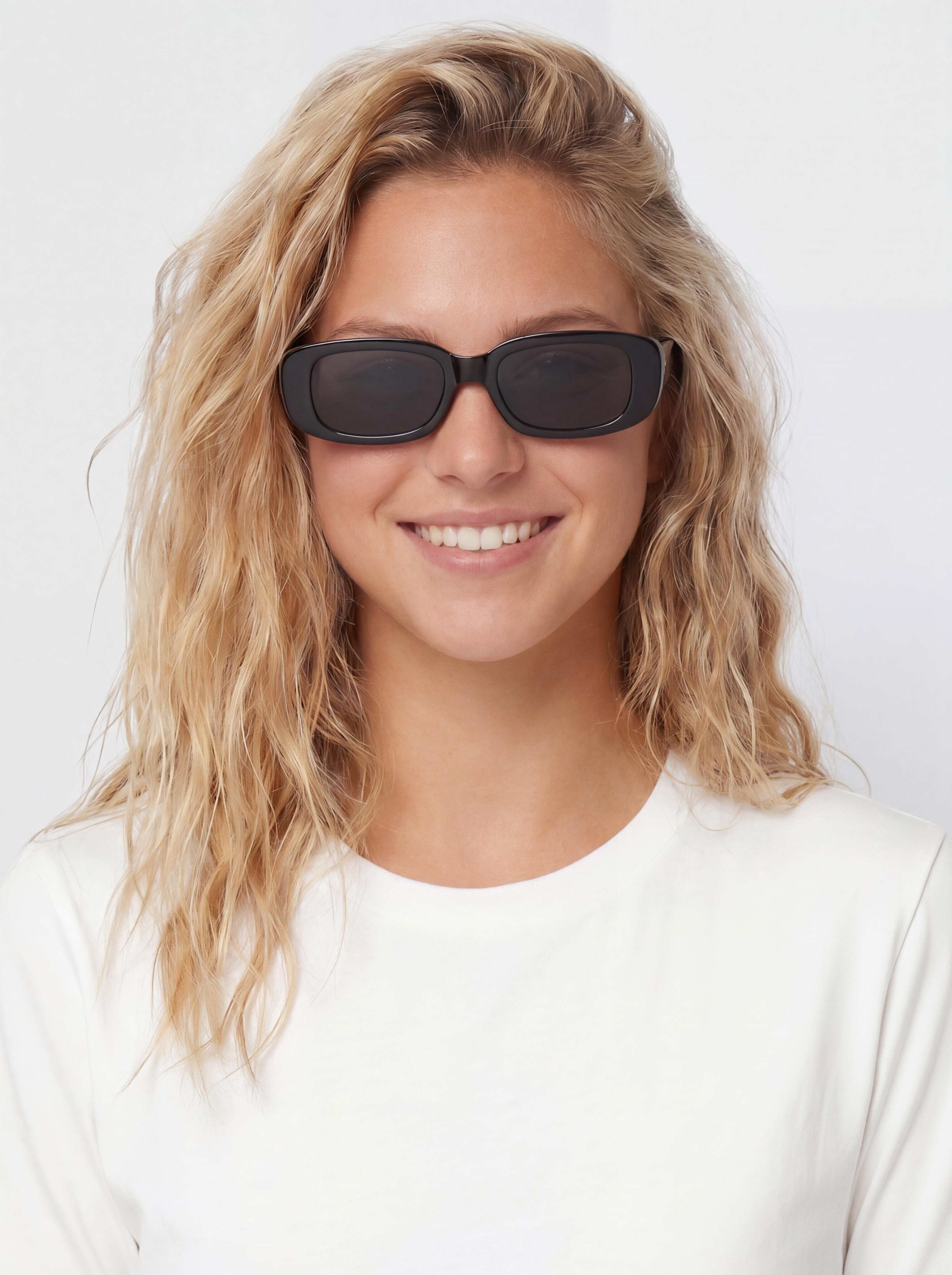 CHPO Nicole Napszemüvegek (matte black/black)