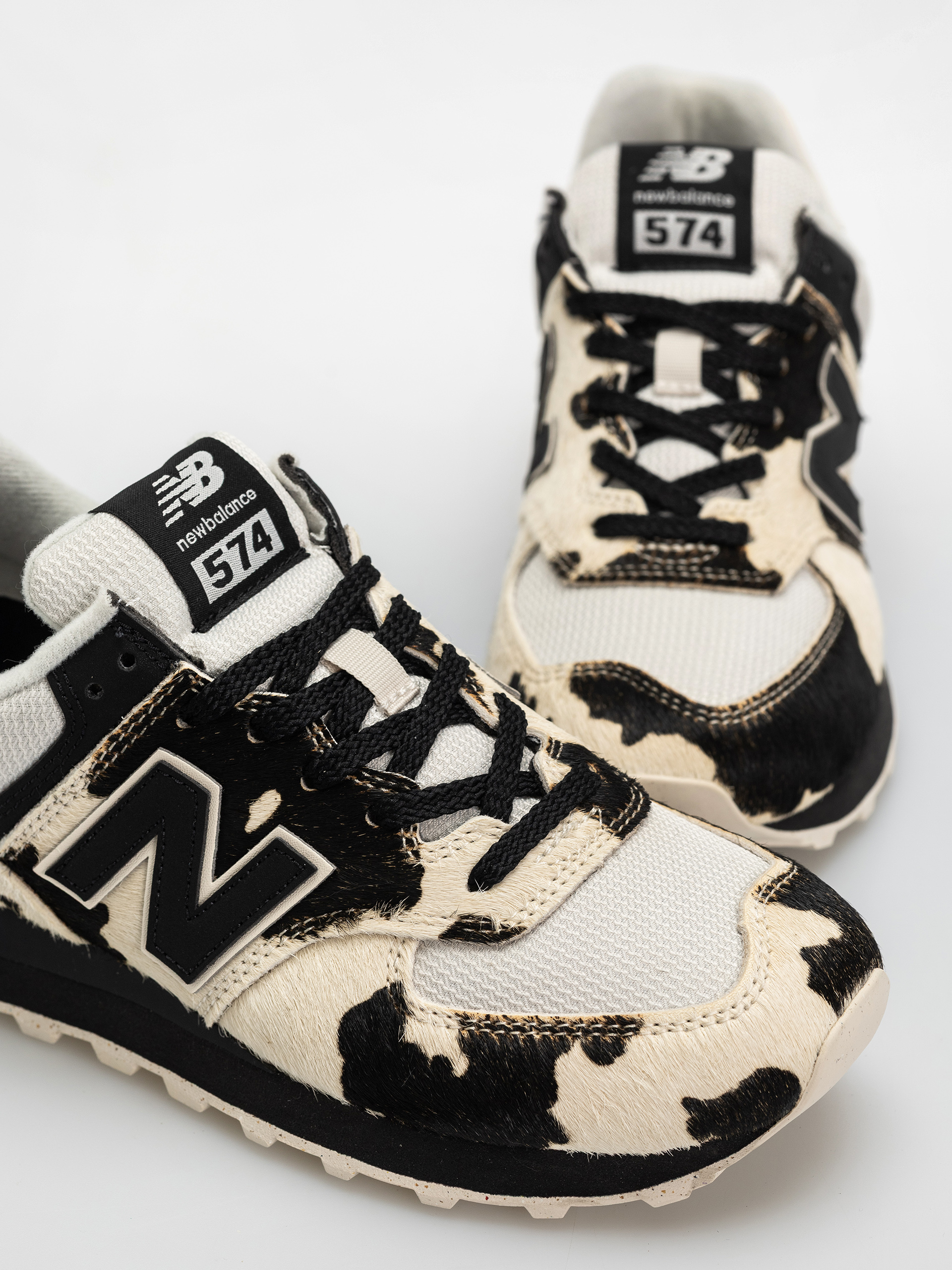 New Balance 574 Wmn Cipők (black/linen)