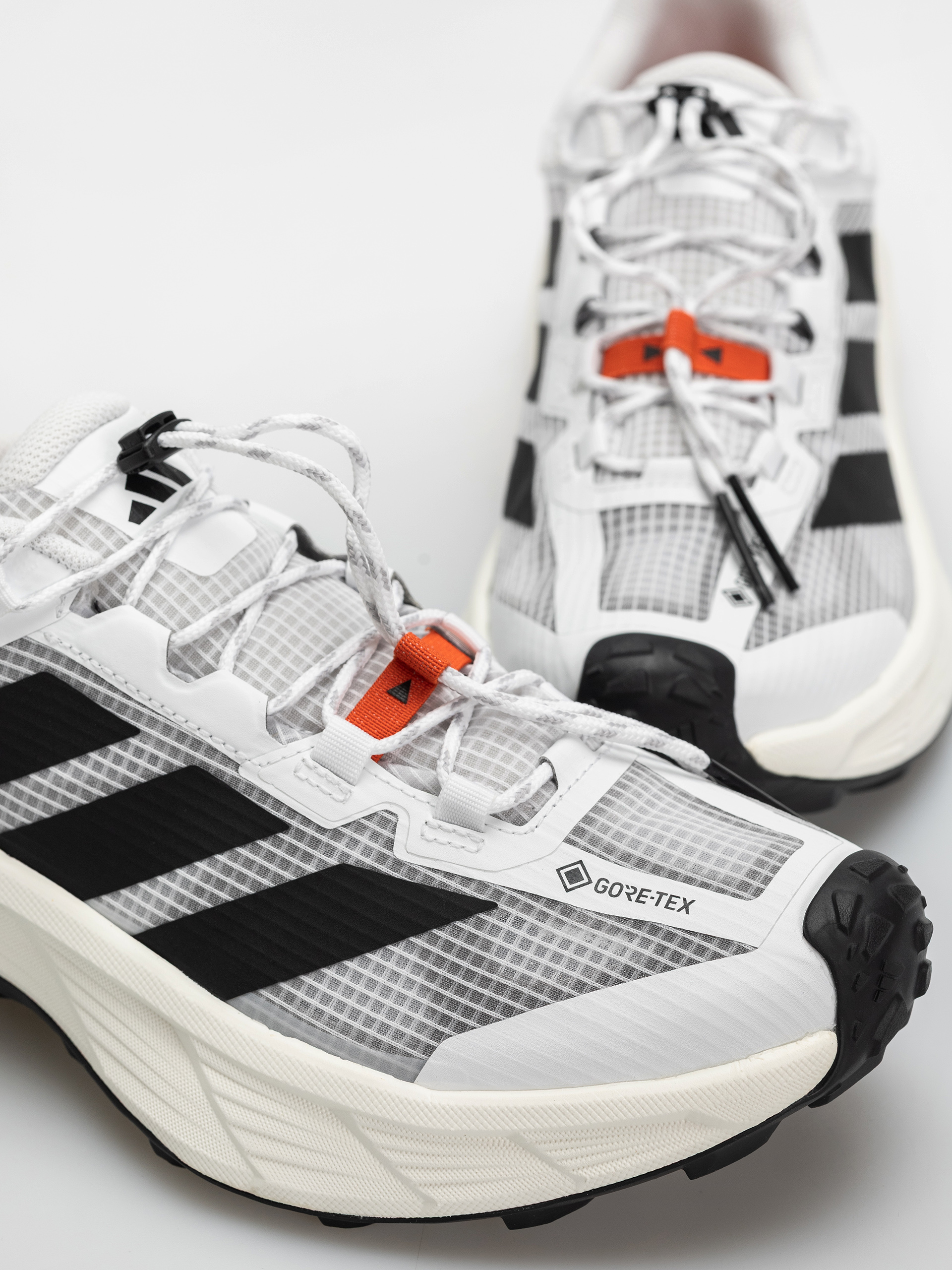 adidas Terrex Freehiker Sl Cipők (ftwwht/cblack/seimor)