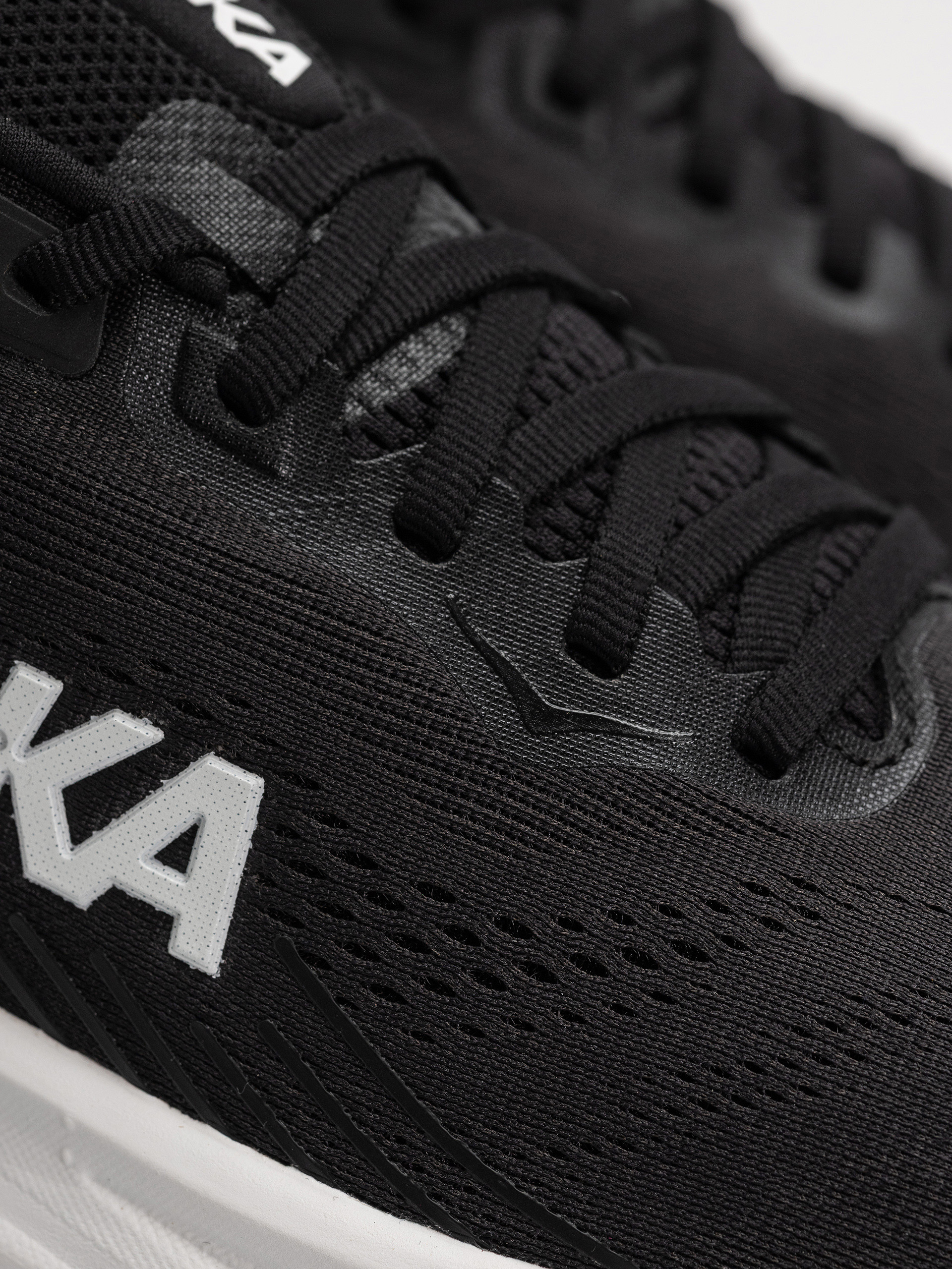 Hoka Clifton 11 Cipők (black/white)