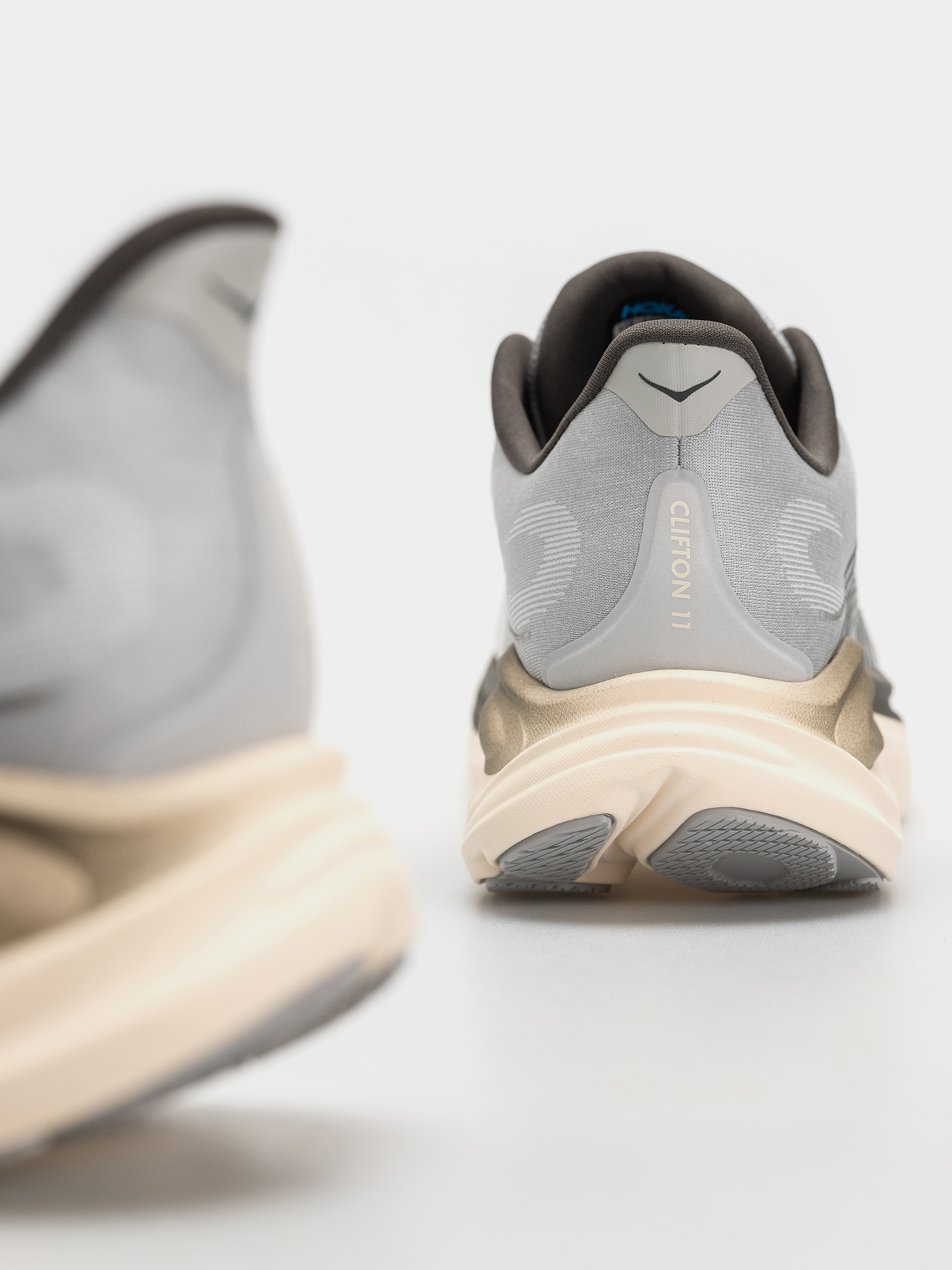 Hoka Clifton 11 Cipők (stardust/alabaster)