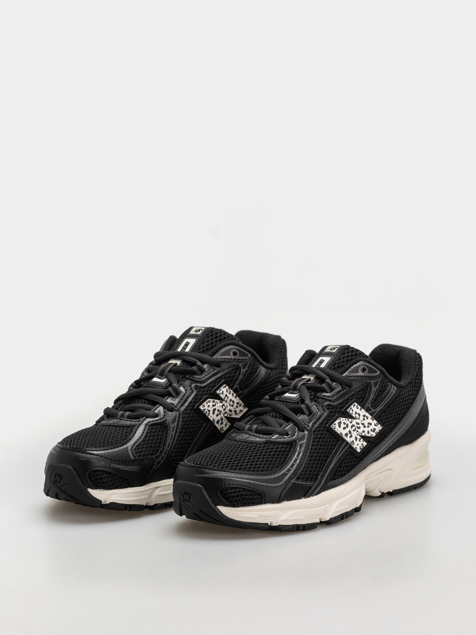 New Balance 740 Cipők (black/sea salt)