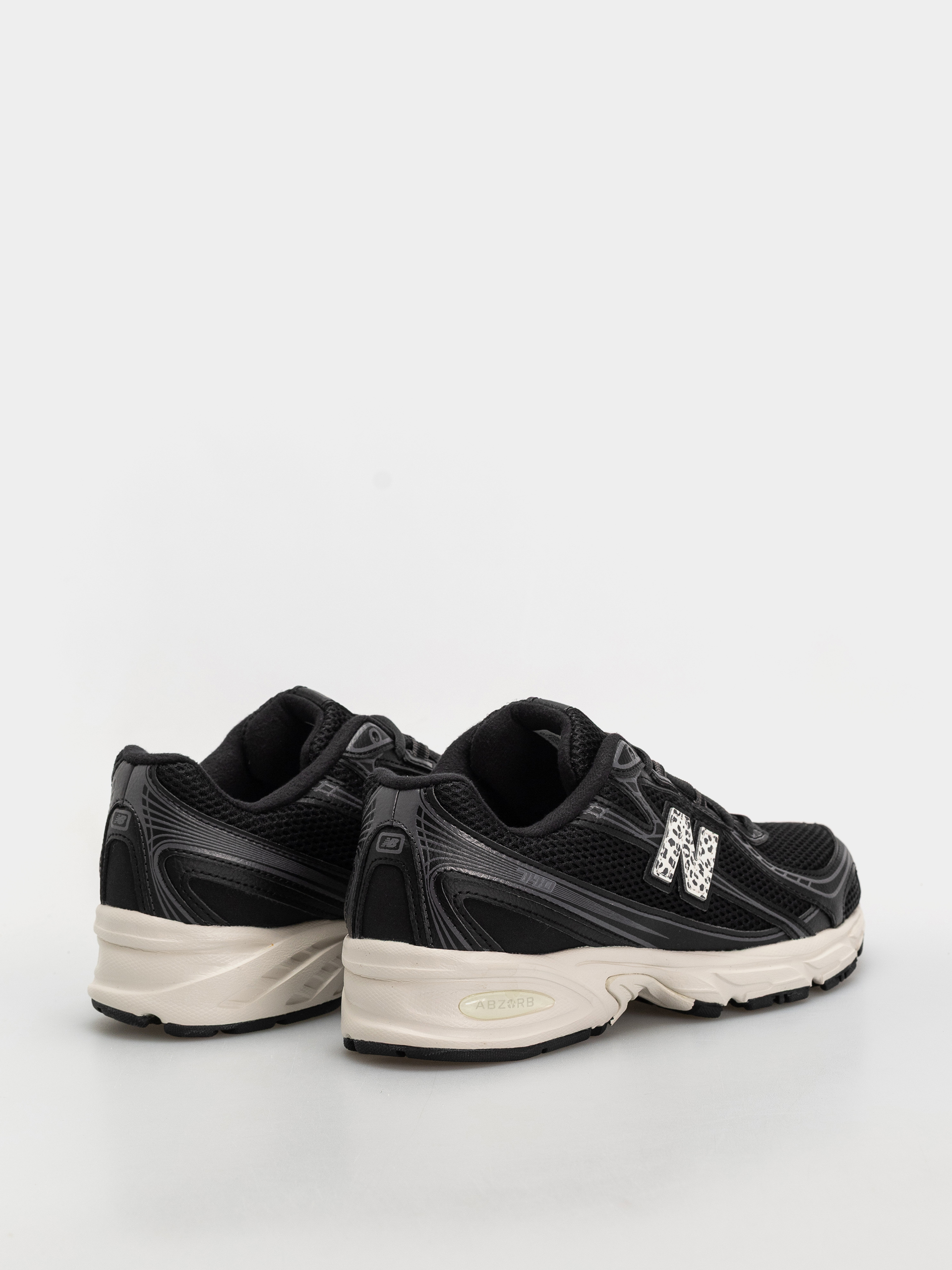 New Balance 740 Cipők (black/sea salt)