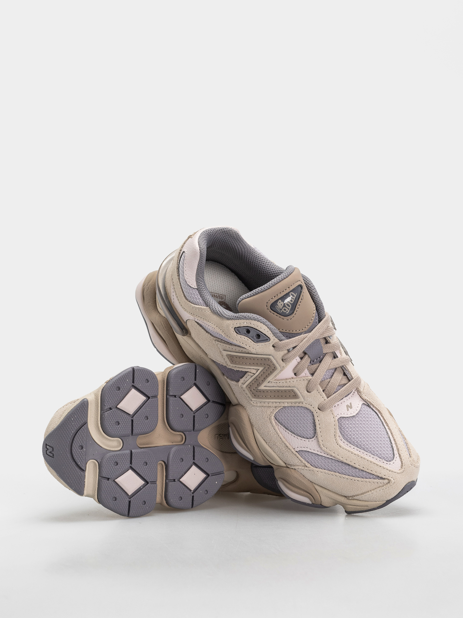 New Balance 9060 Cipők (timberwolf/driftwood)