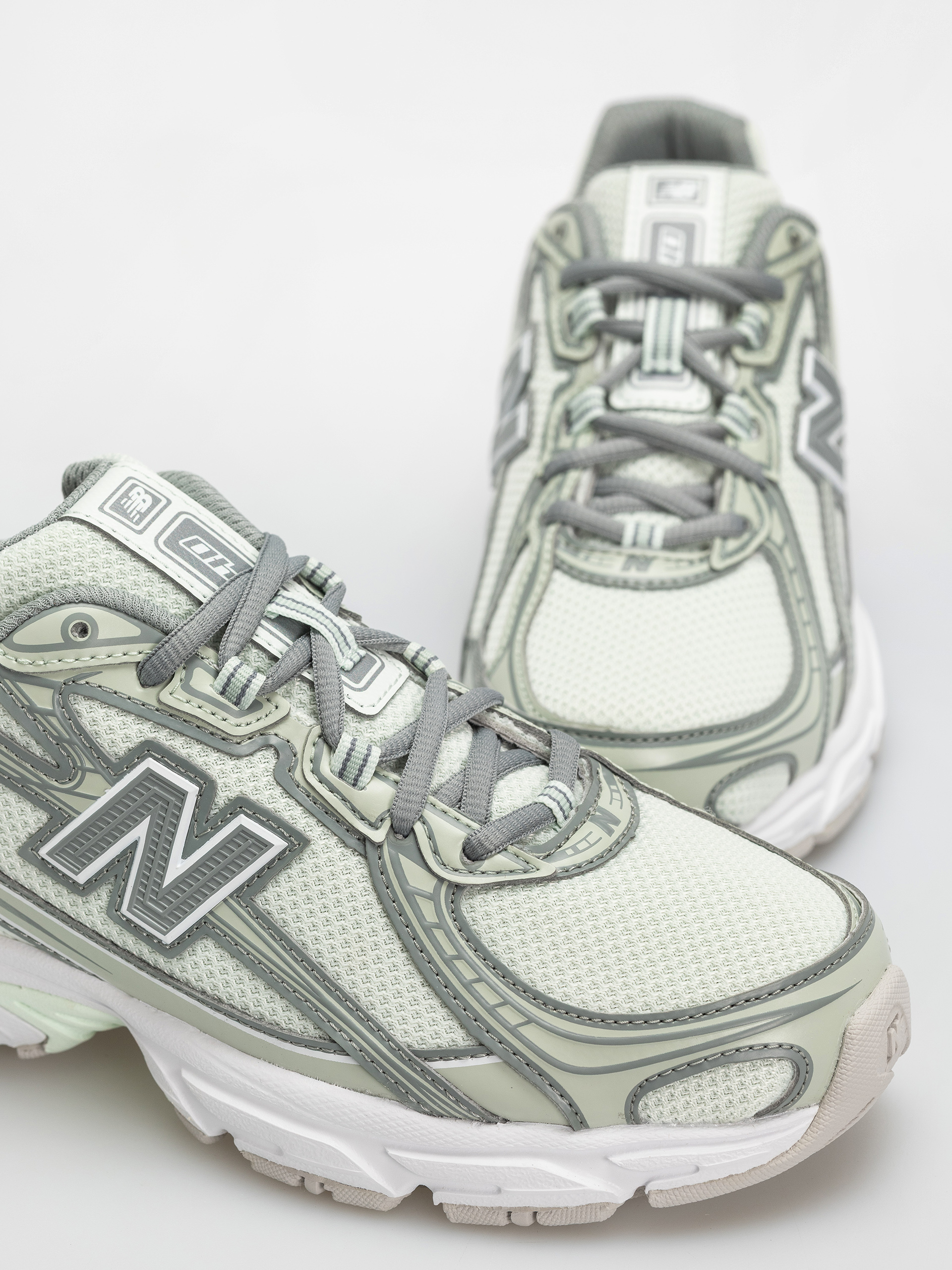 New Balance 740 Cipők (mint water/silver moss)