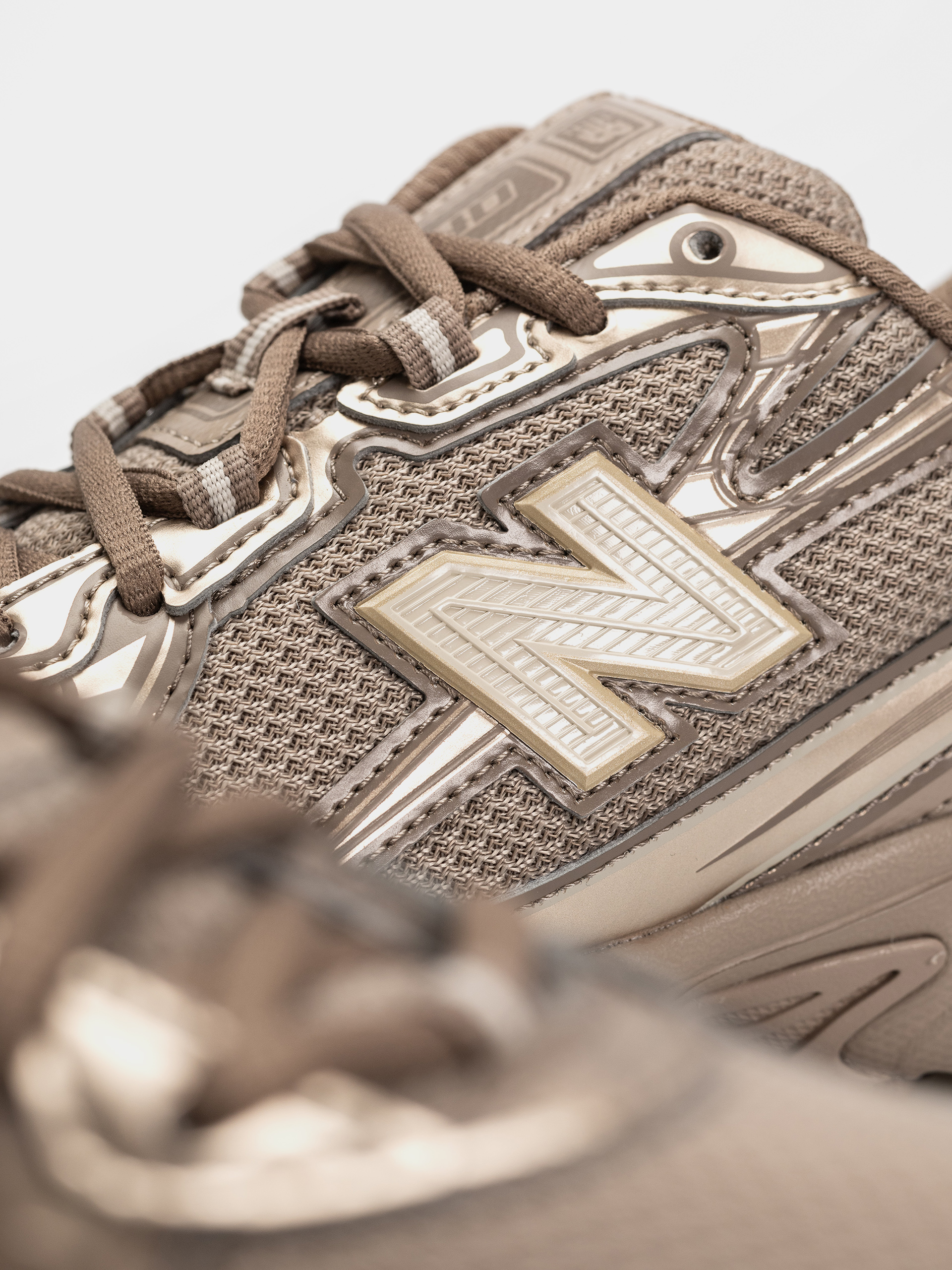 New Balance 740 Cipők (mushroom/timberwolf)