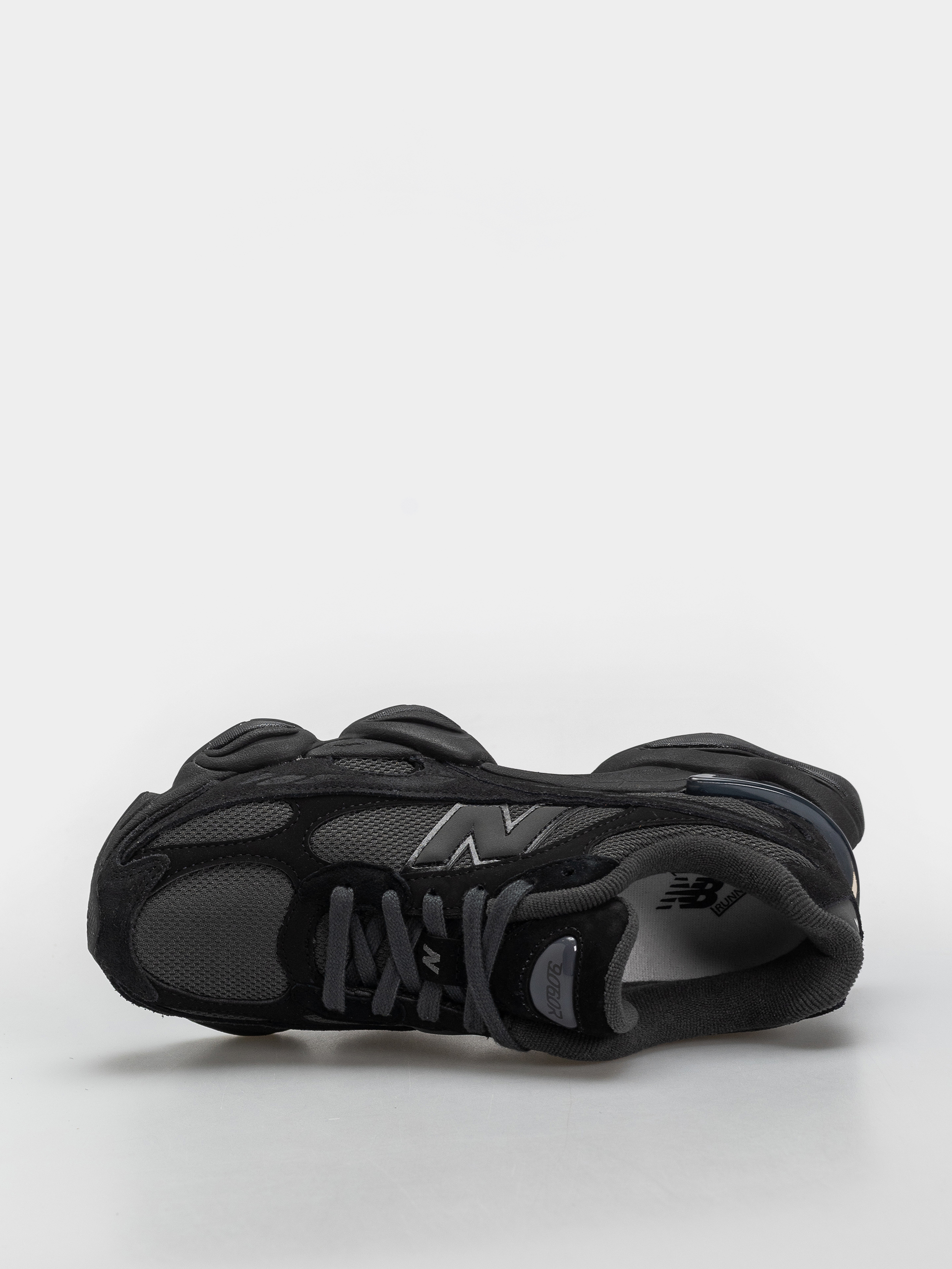 New Balance 9060 Cipők (black/blacktop)