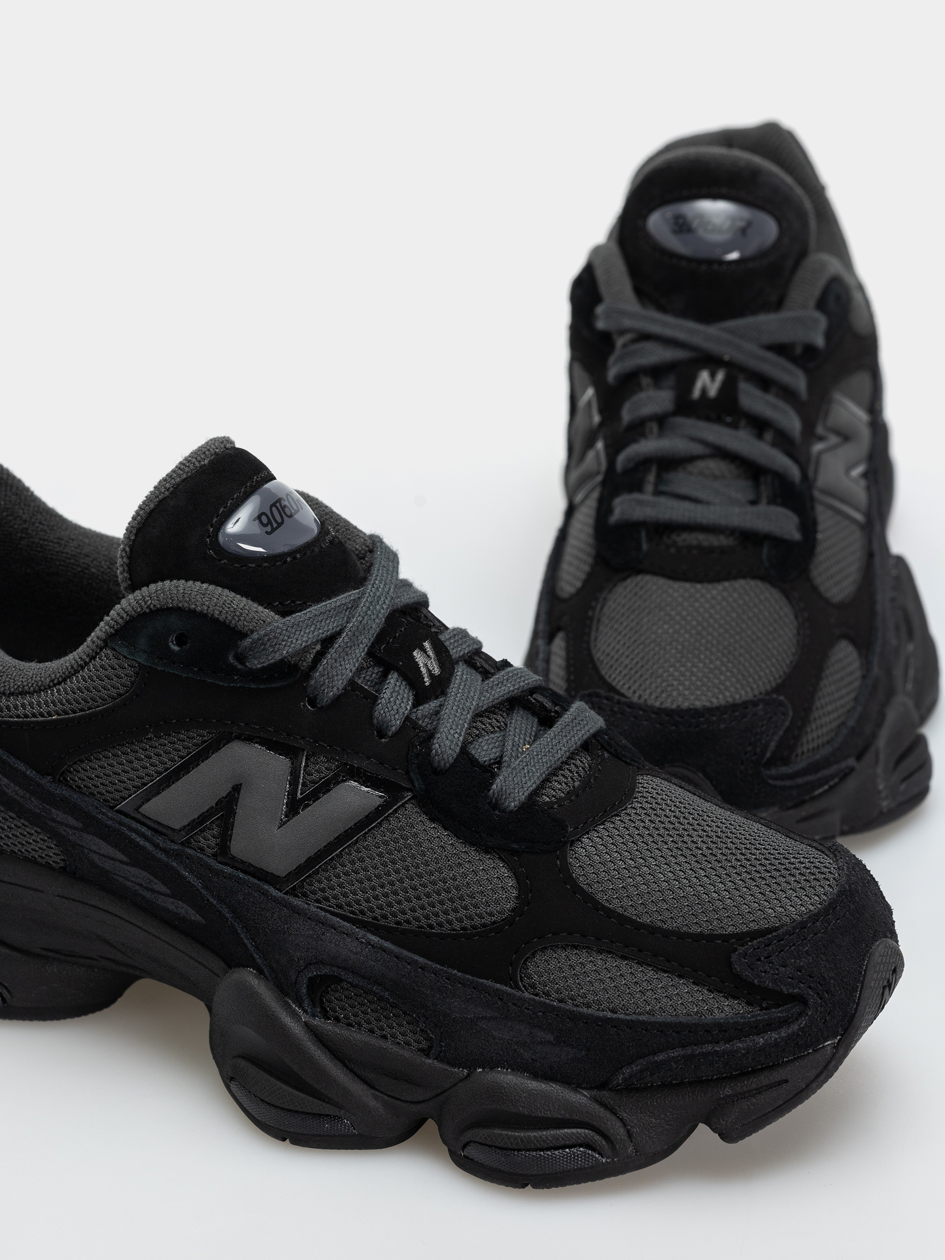 New Balance 9060 Cipők (black/blacktop)