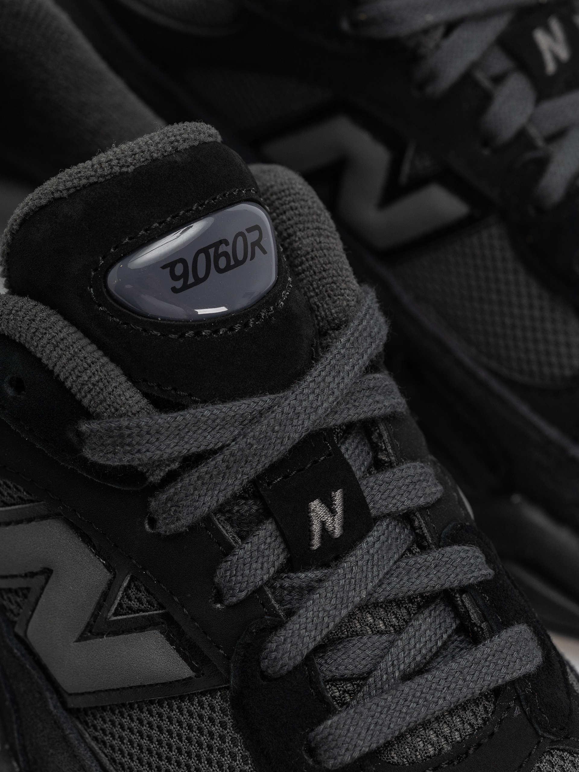 New Balance 9060 Cipők (black/blacktop)