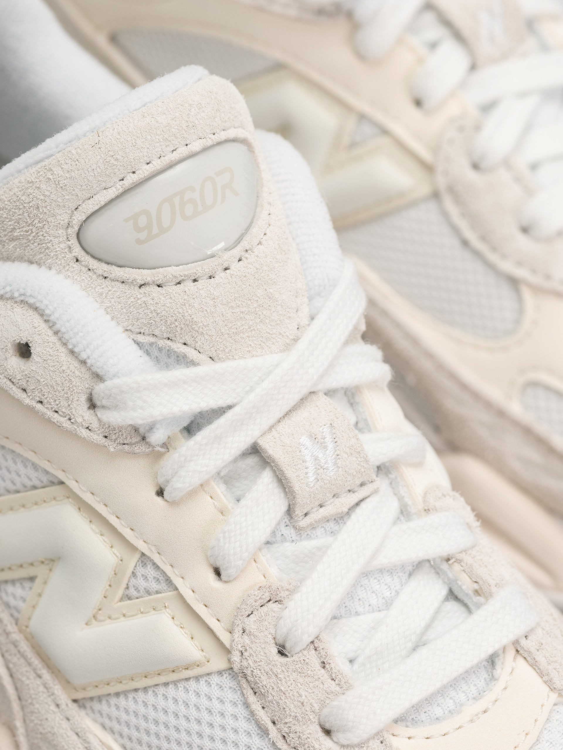 New Balance 9060 Cipők (angora/sea salt)
