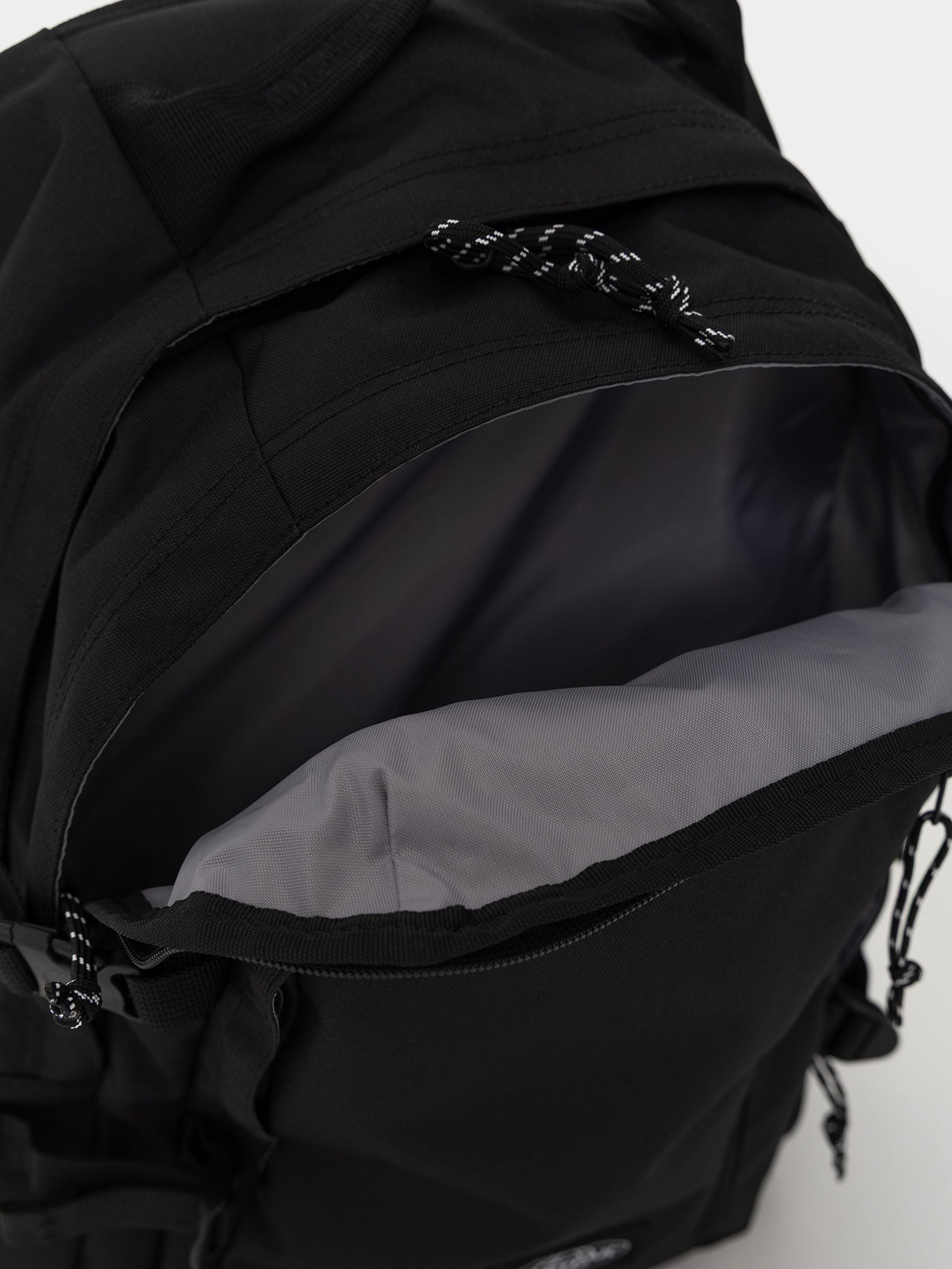 Hátizsák Eastpak Volker Pro (cs black pro)