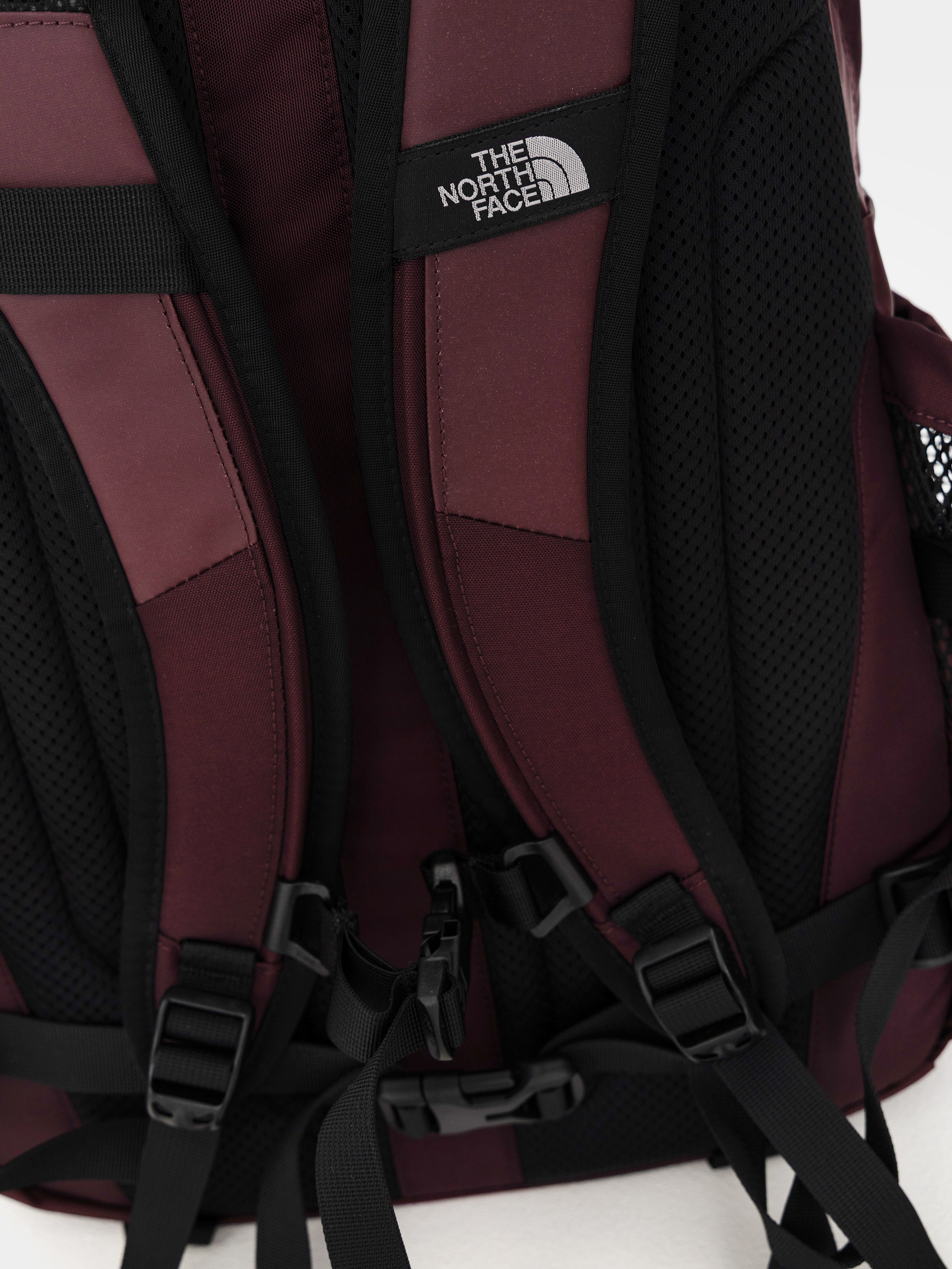 The North Face Hot Shot Base Camp Hátizsák (deep burgundy)