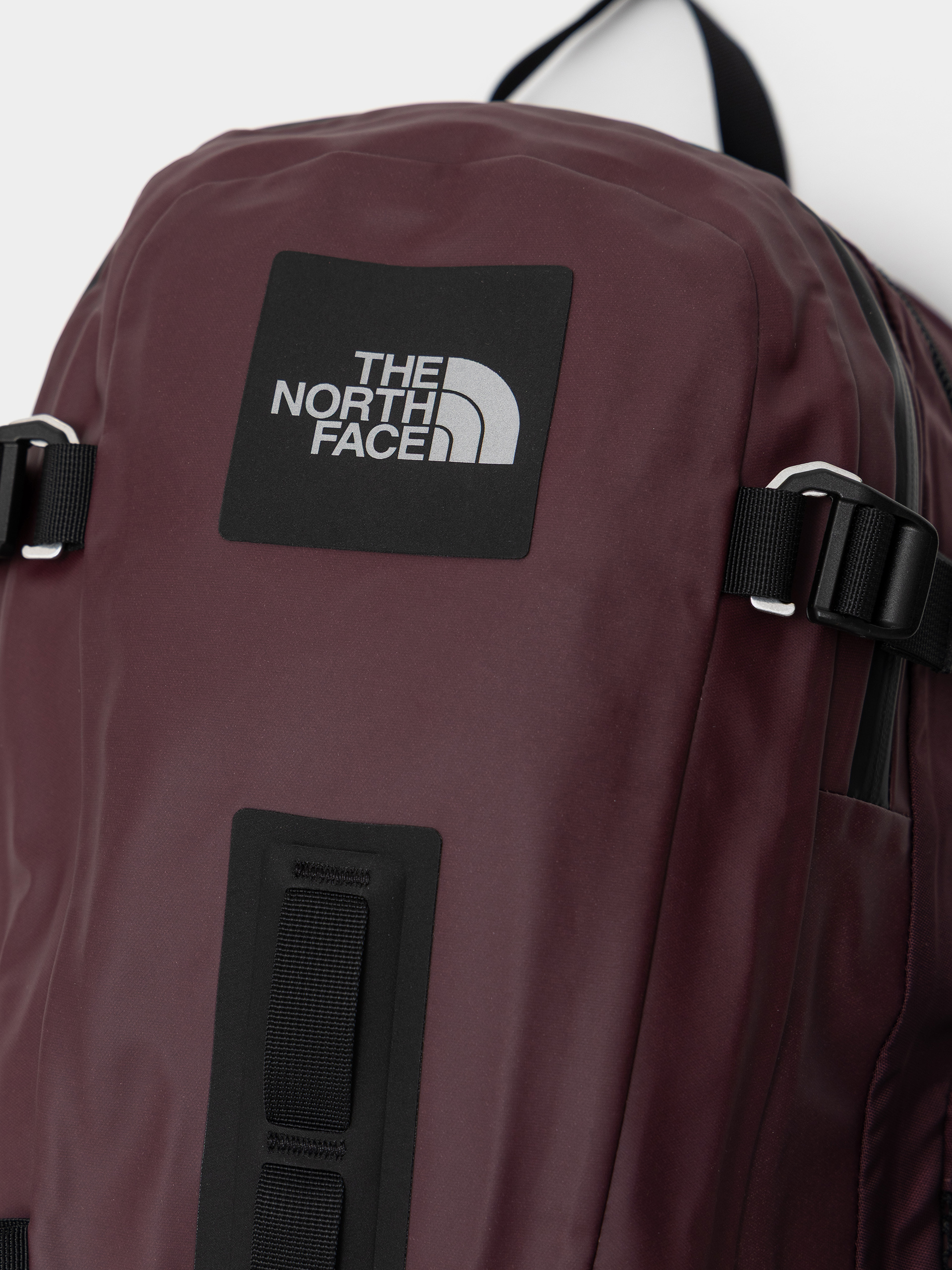 The North Face Hot Shot Base Camp Hátizsák (deep burgundy)