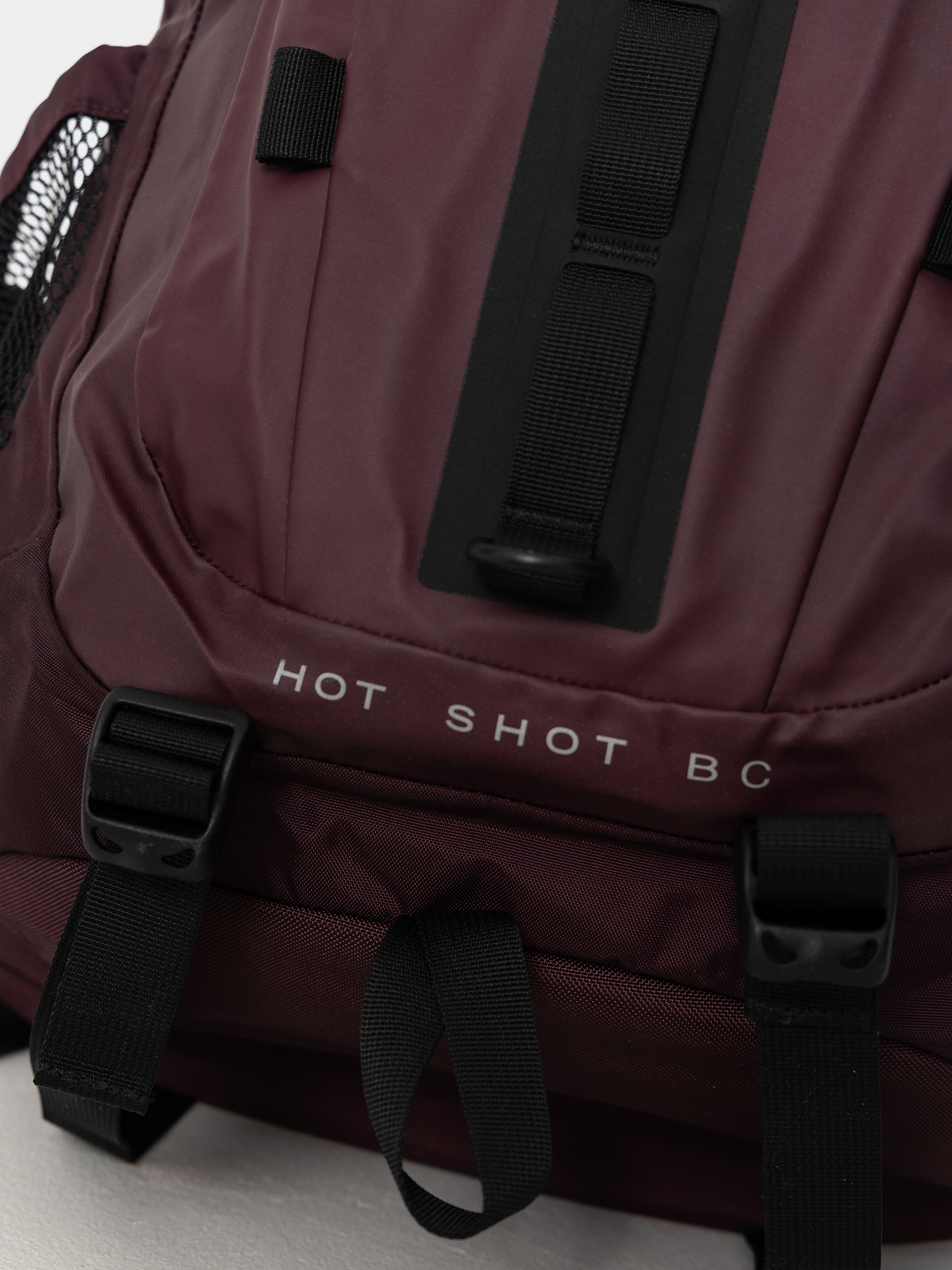 The North Face Hot Shot Base Camp Hátizsák (deep burgundy)