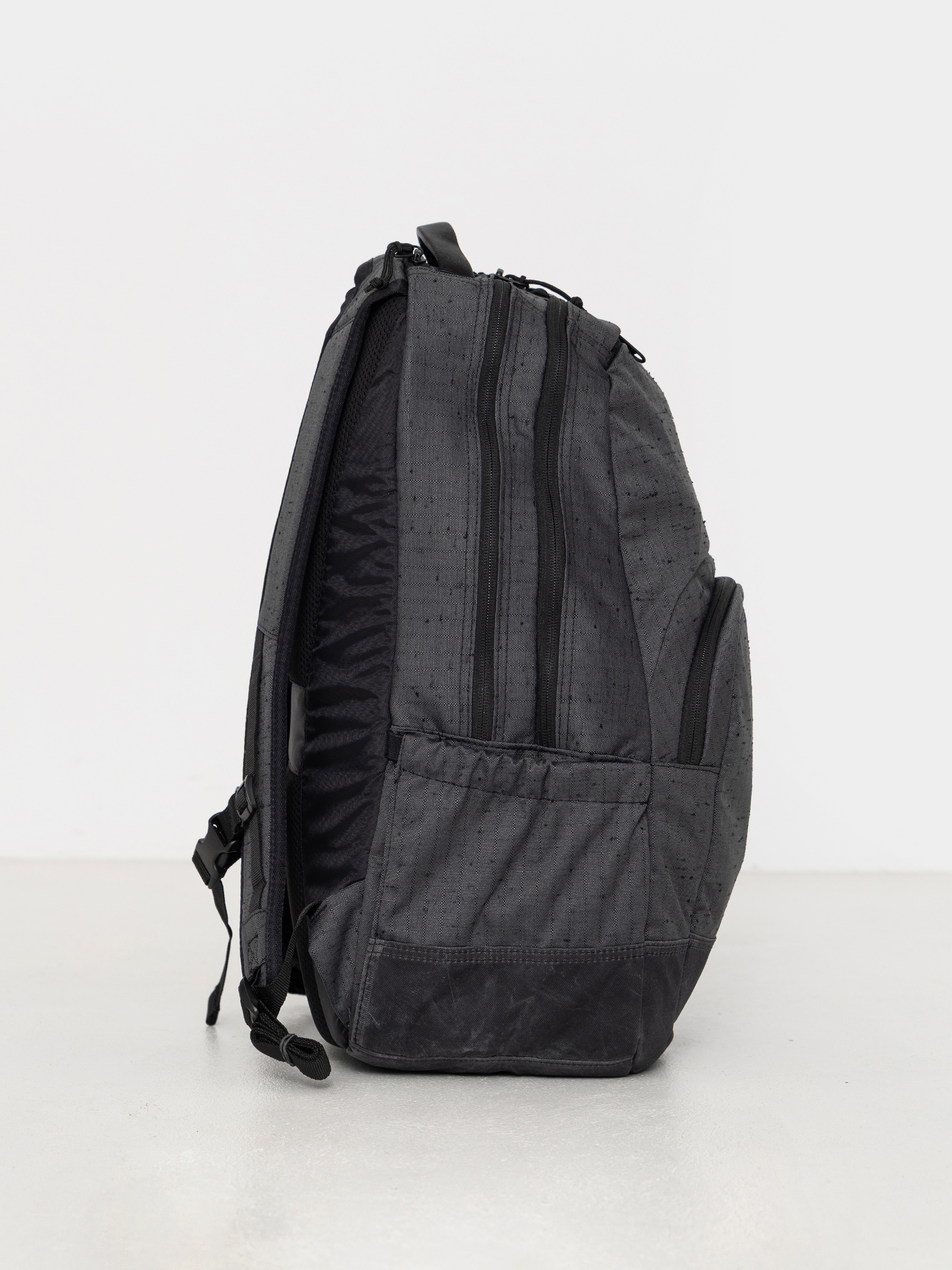 Dakine Campus 20 Year Anniversary 28L Hátizsák (black)