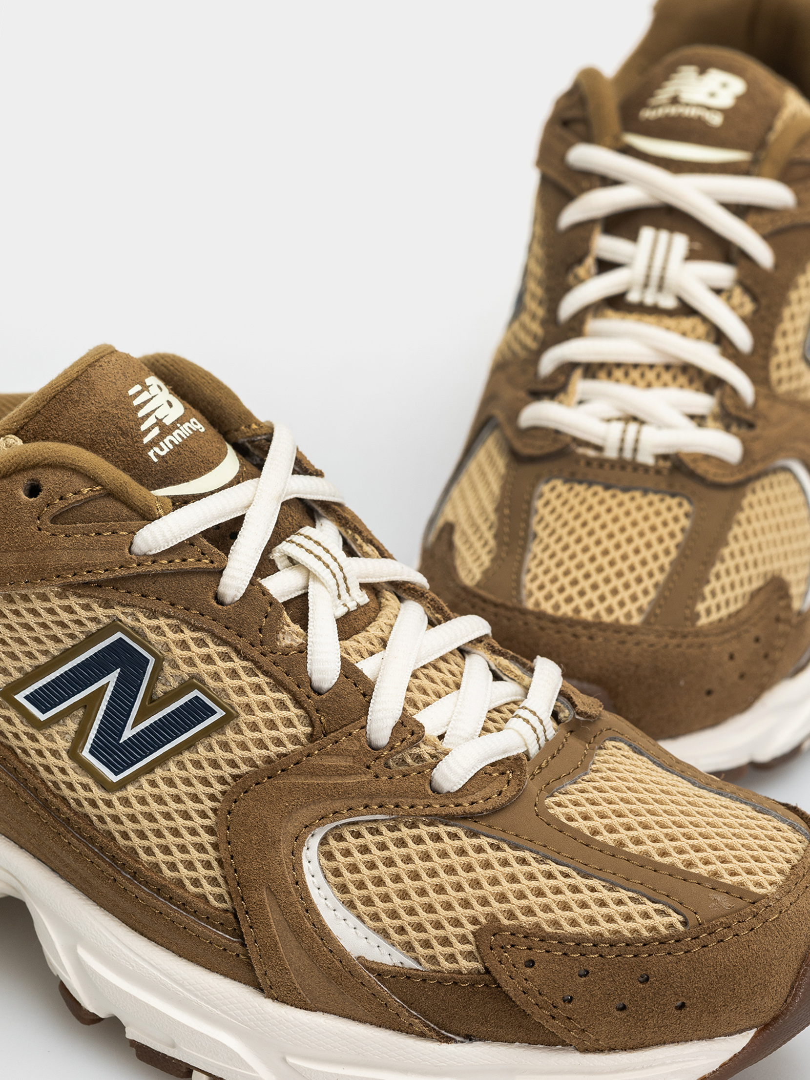 New Balance 530 Cipők (bark/quicksand/nb navy)