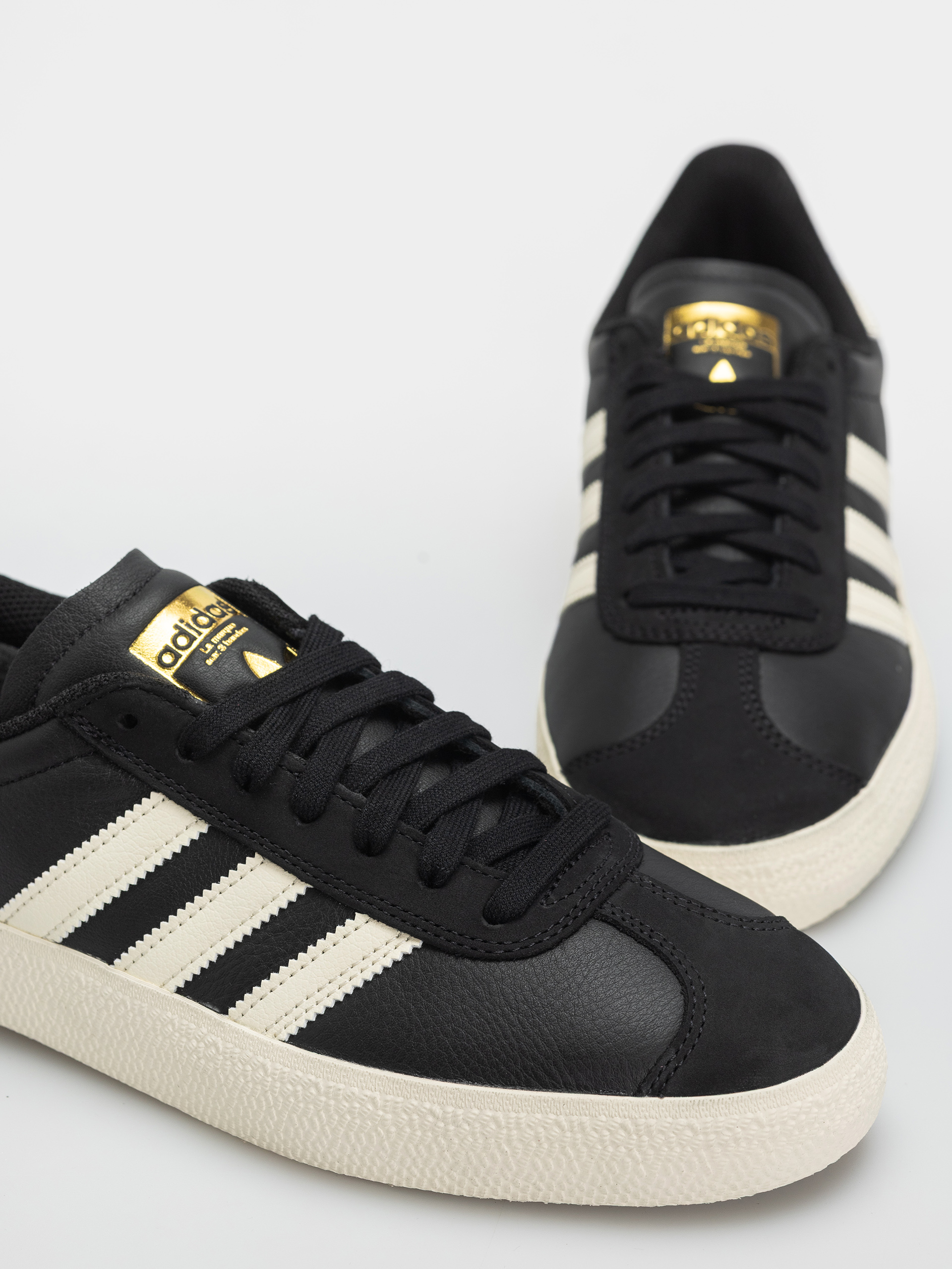 adidas Gazelle Adv Cipők (cblack/crewht/goldmt)