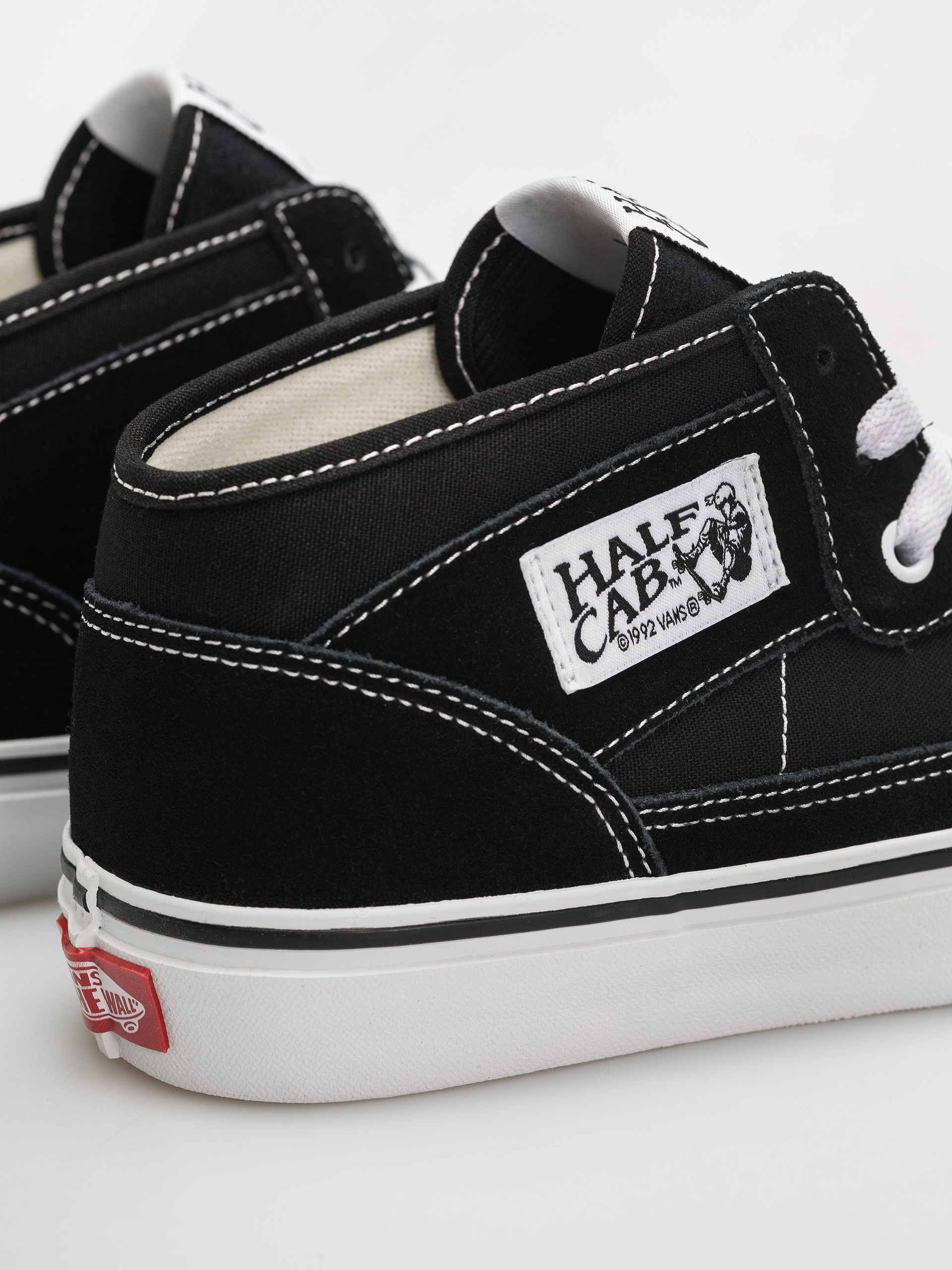 Vans Half Cab Decon Cipők (black/true white)