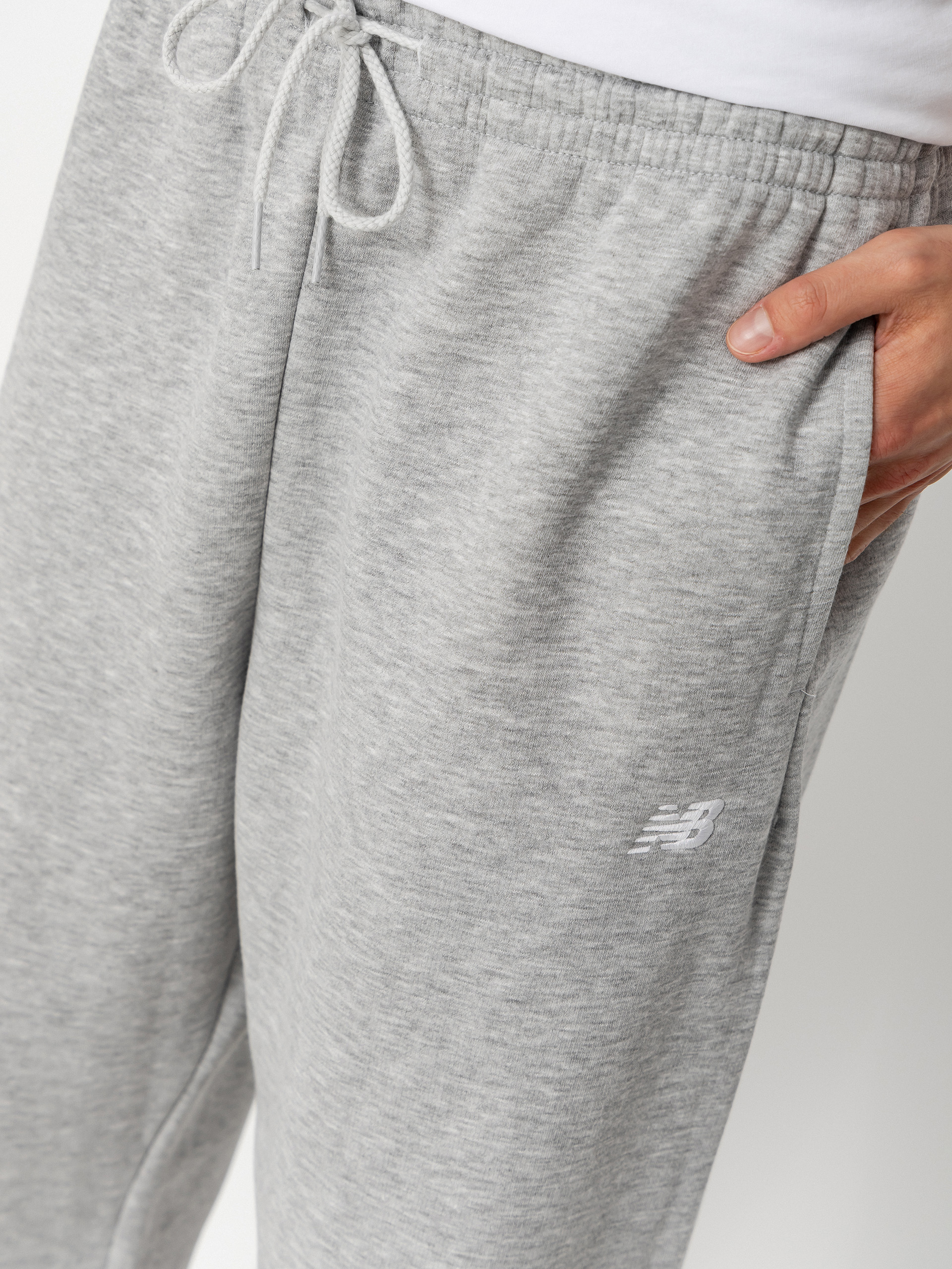 New Balance Sport Essentials Fleece Jogger Kisnadrág (athletic grey)