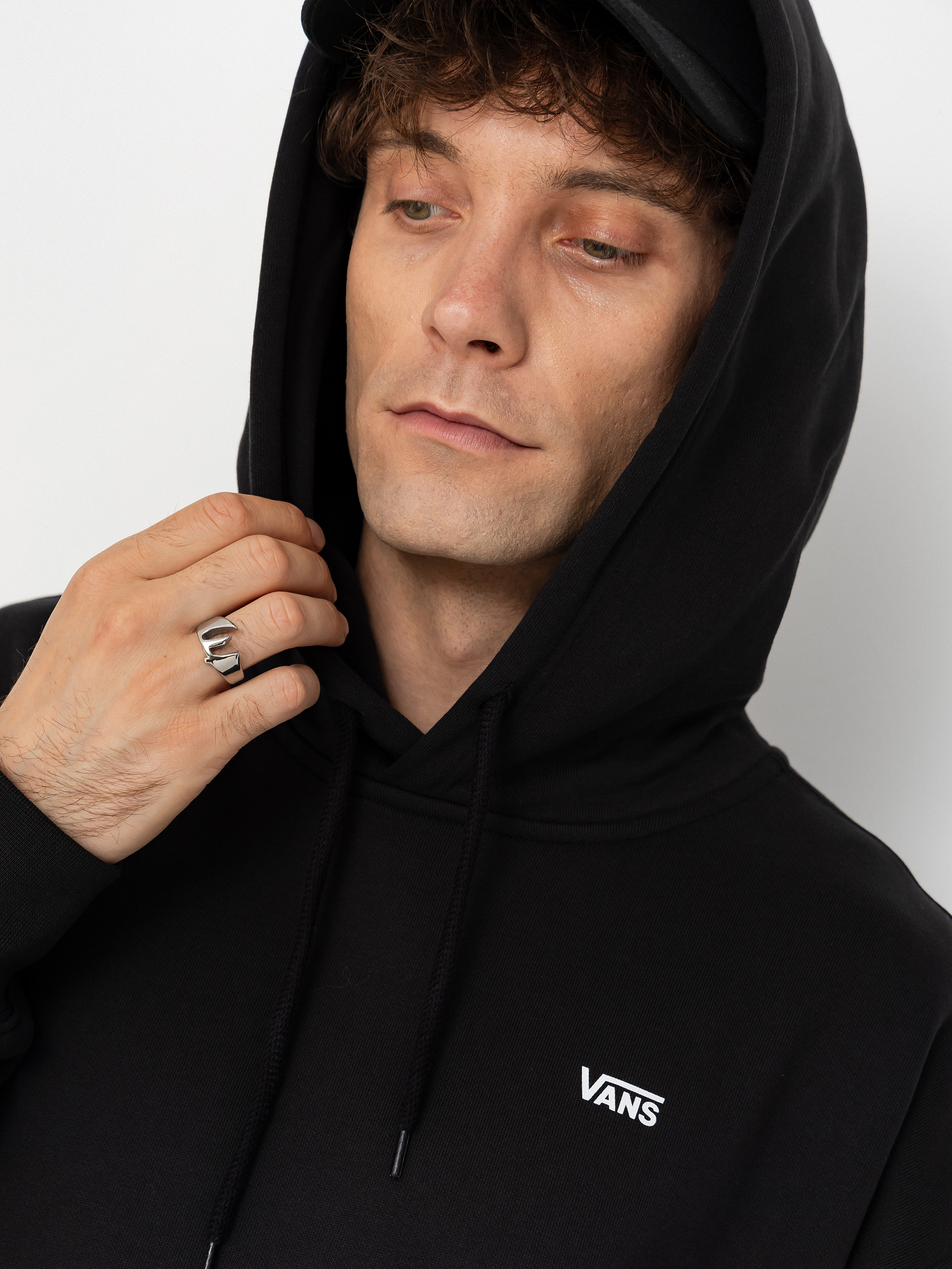 Kapucnis pulóver Vans Left Chest HD (black)