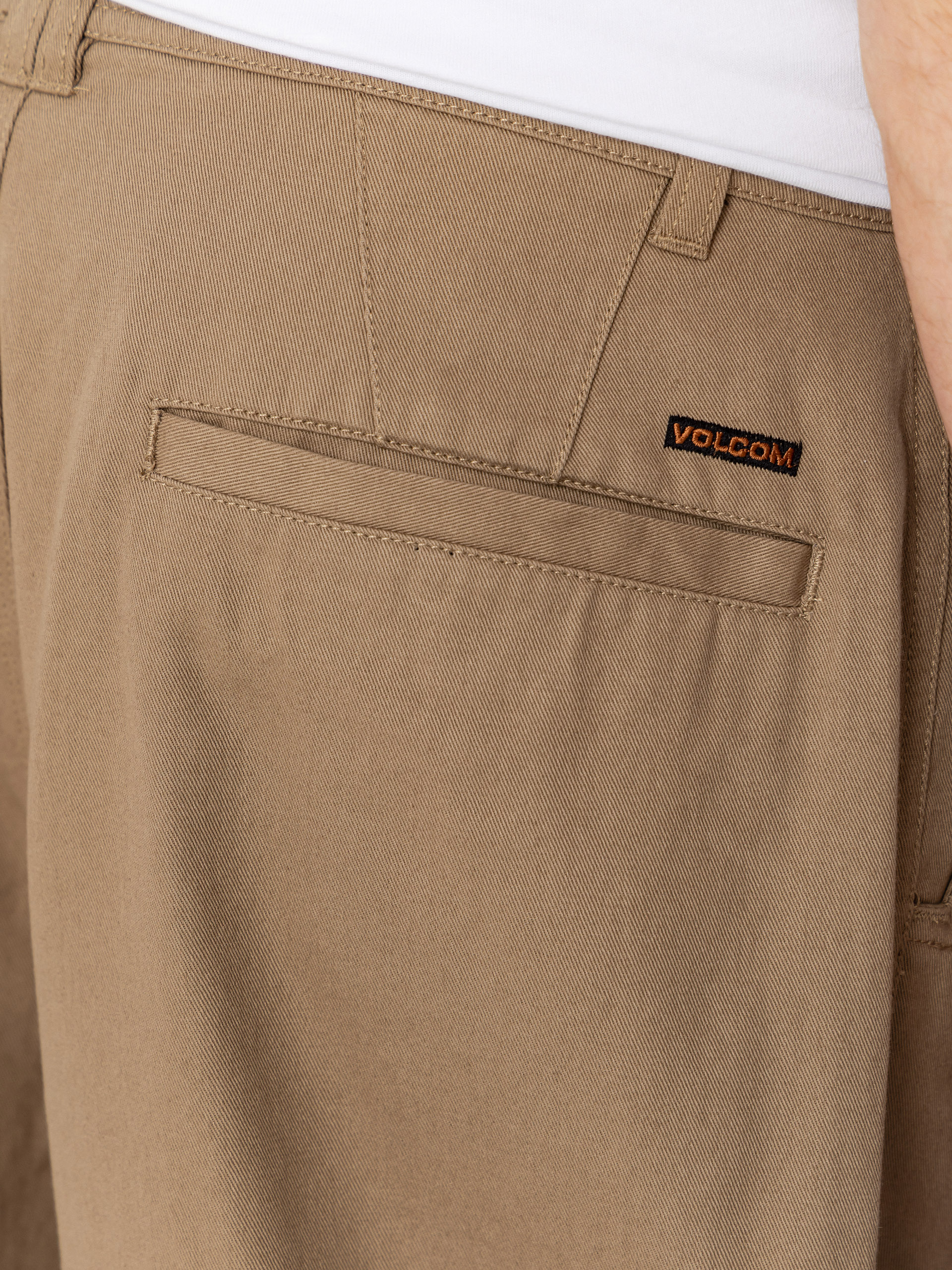 Volcom Baggos Pleat Kisnadrág (khaki)