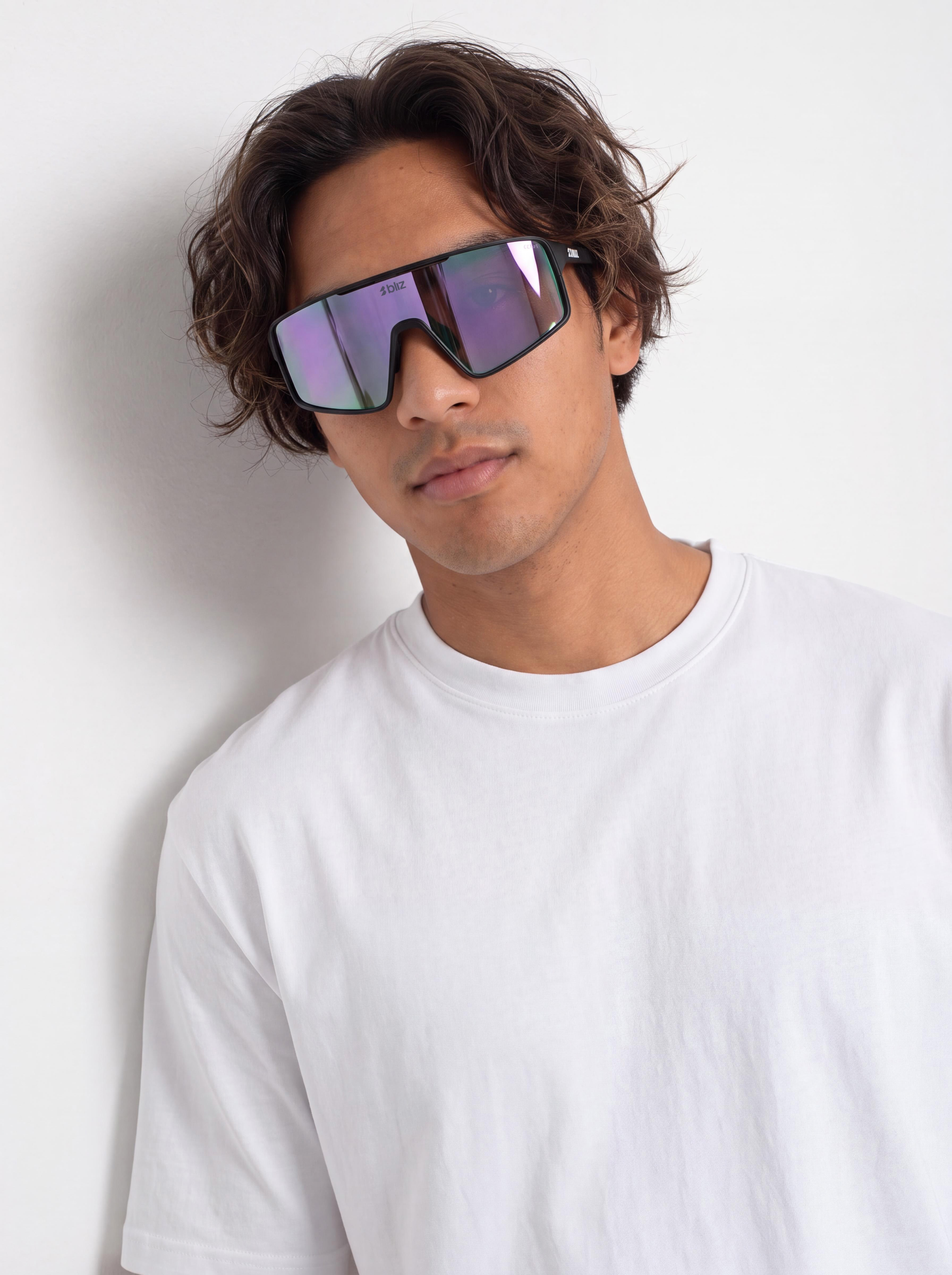 Bliz P001 Napszemüvegek (matt black/nano optics nordic light begonia - violet w blue multi)