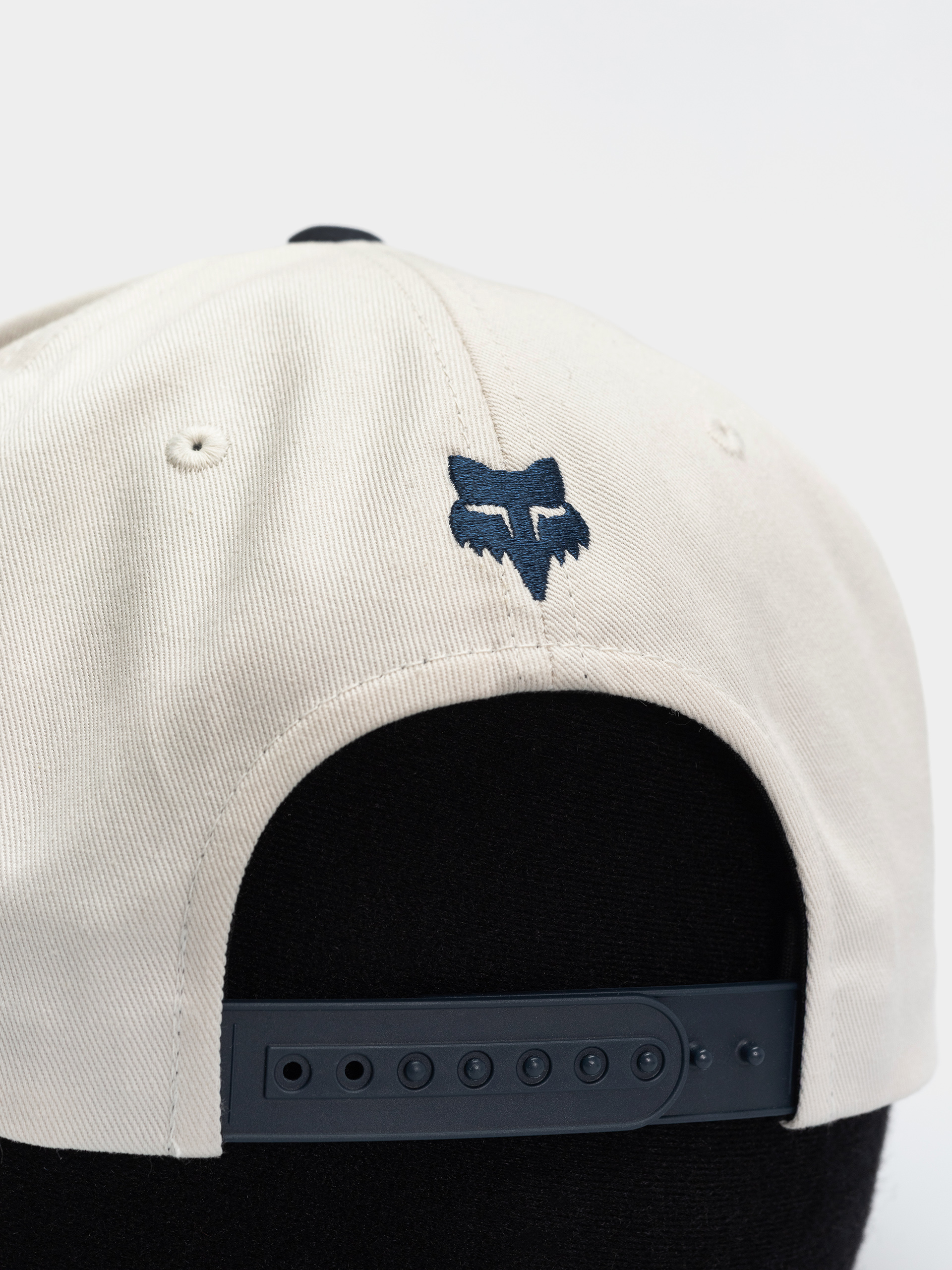 Baseball sapka Fox Warped Snapback (prl white)