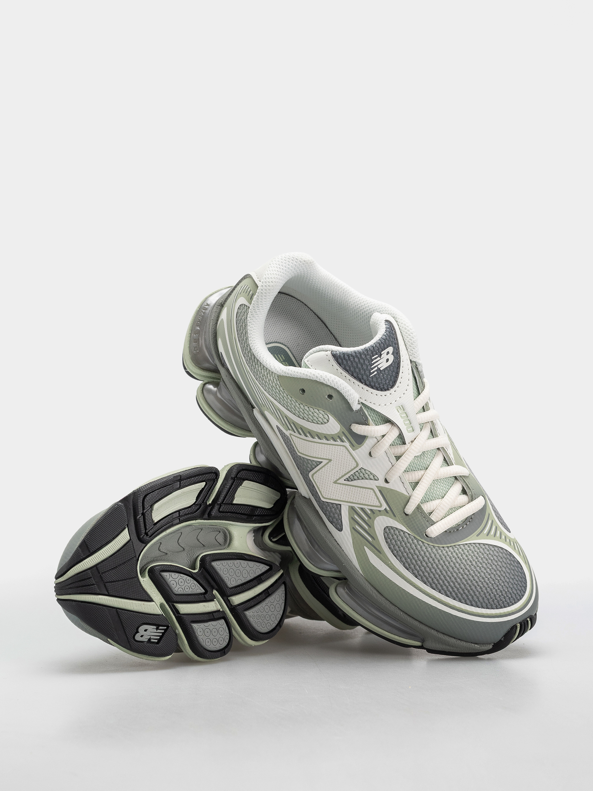 New Balance 2000 Cipők (silver moss/bayberry/sea salt)