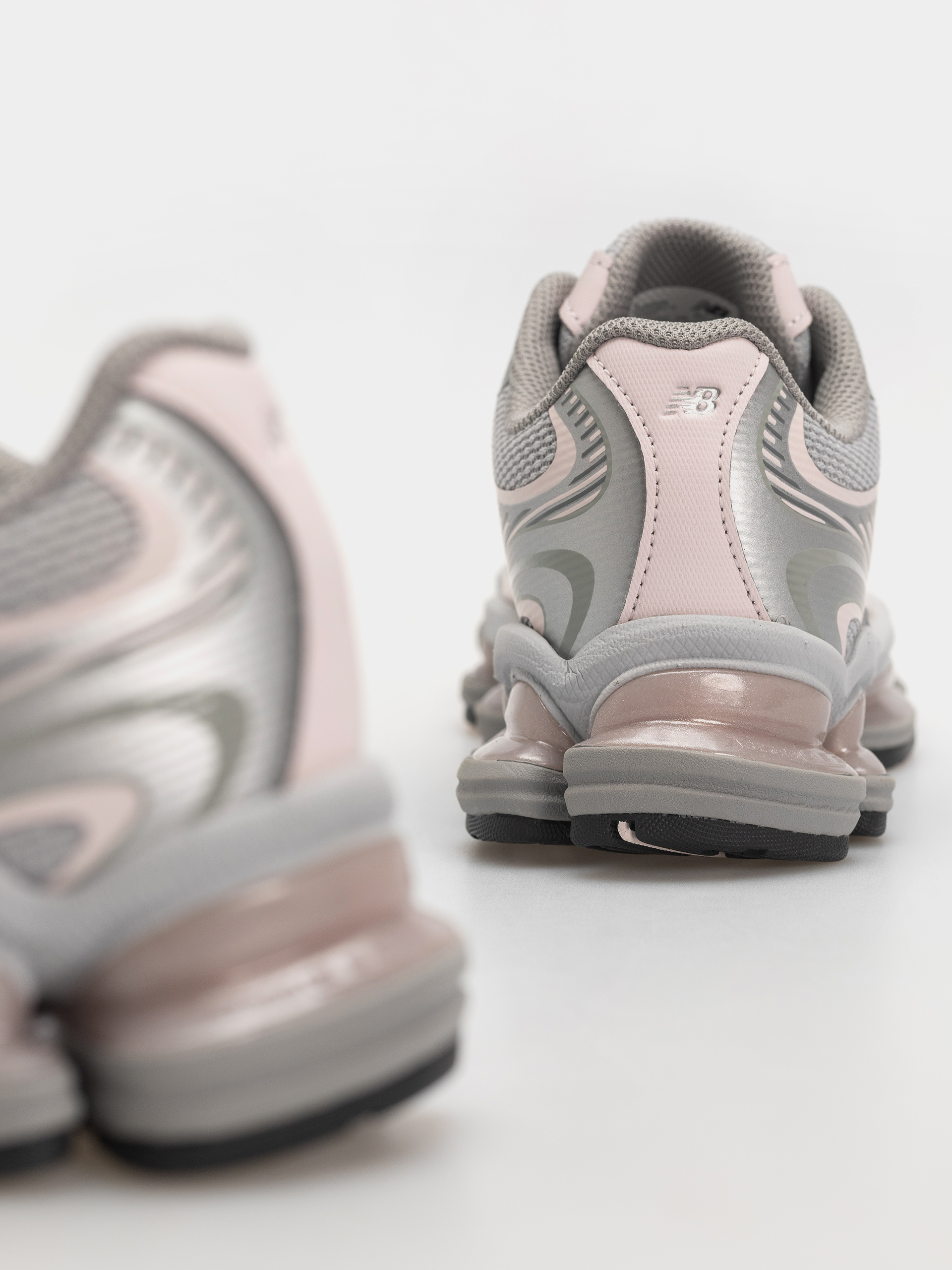 New Balance 2000 Cipők (raincloud/pink granite)