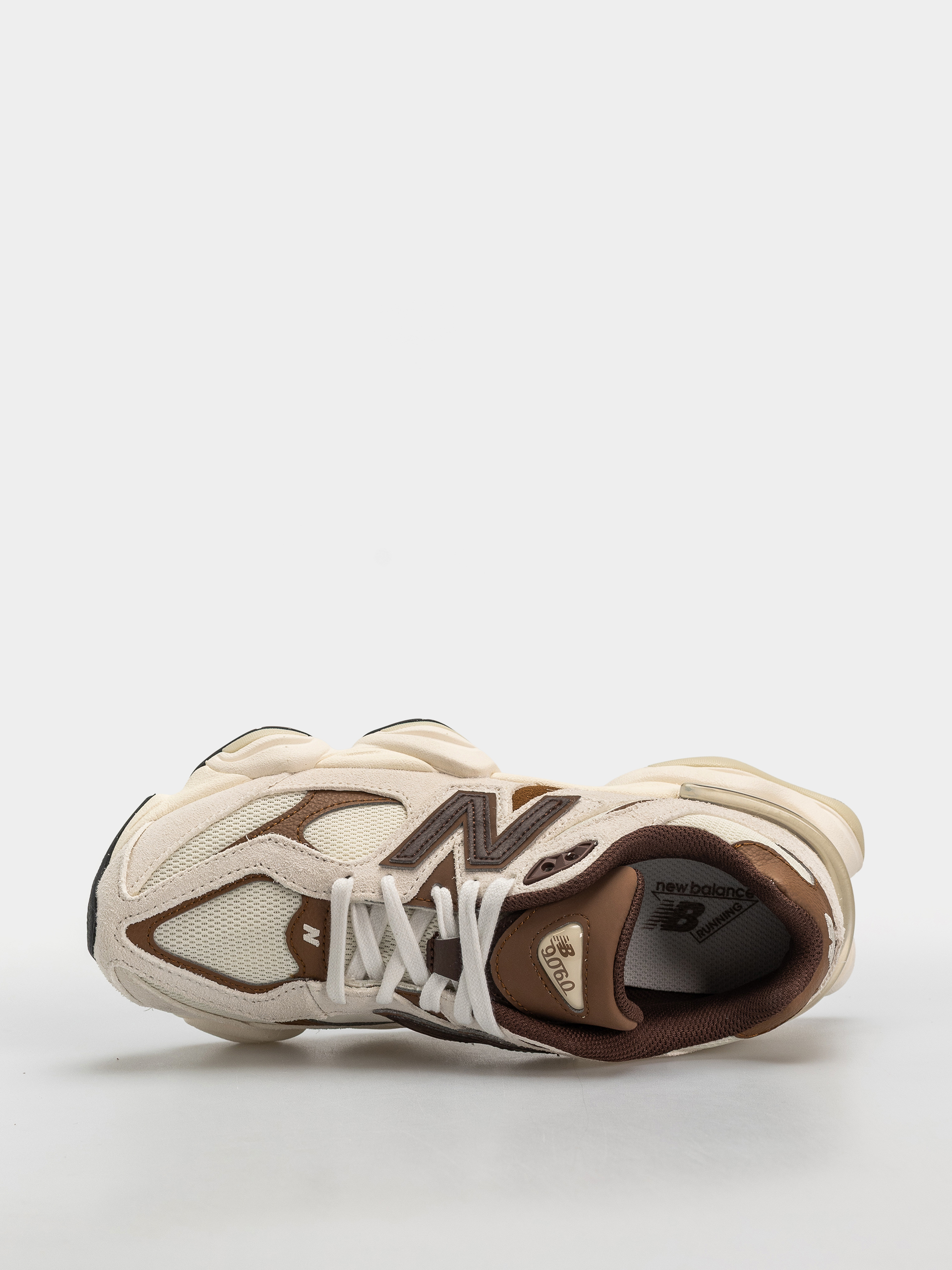 New Balance 9060 Cipők (breakfast tea/angora)