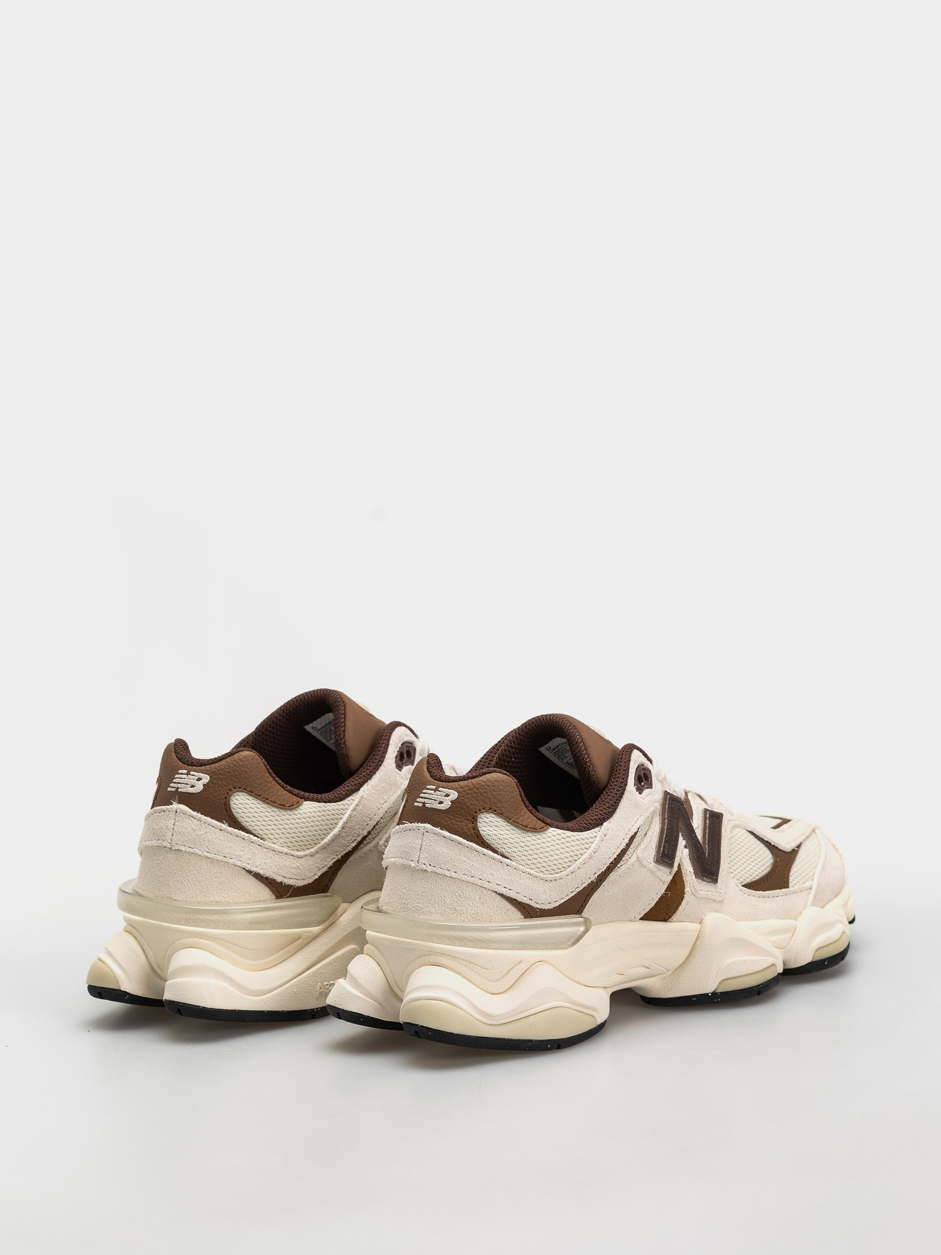 New Balance 9060 Cipők (breakfast tea/angora)