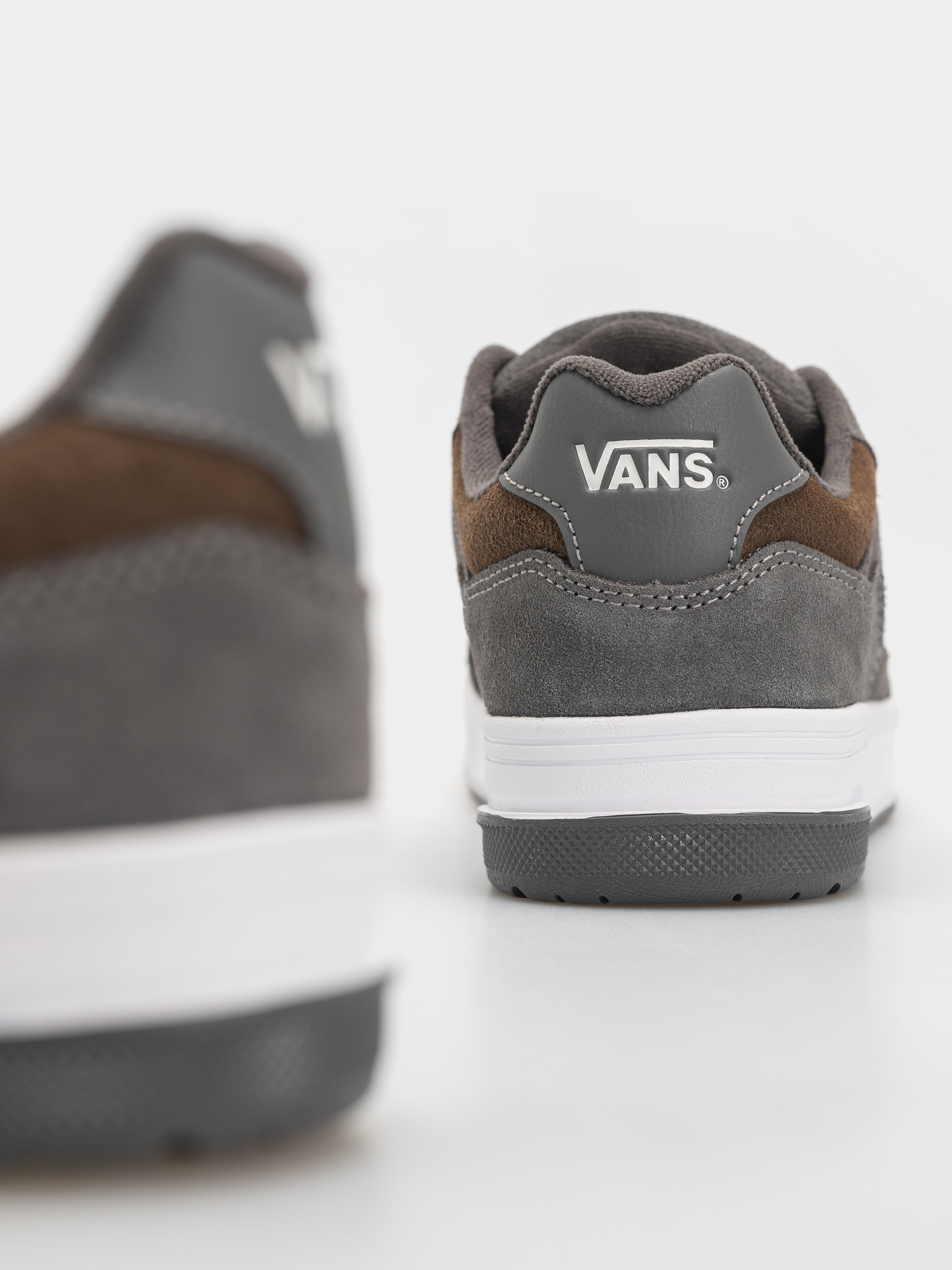 Vans Upland Cipők (brown/brown)