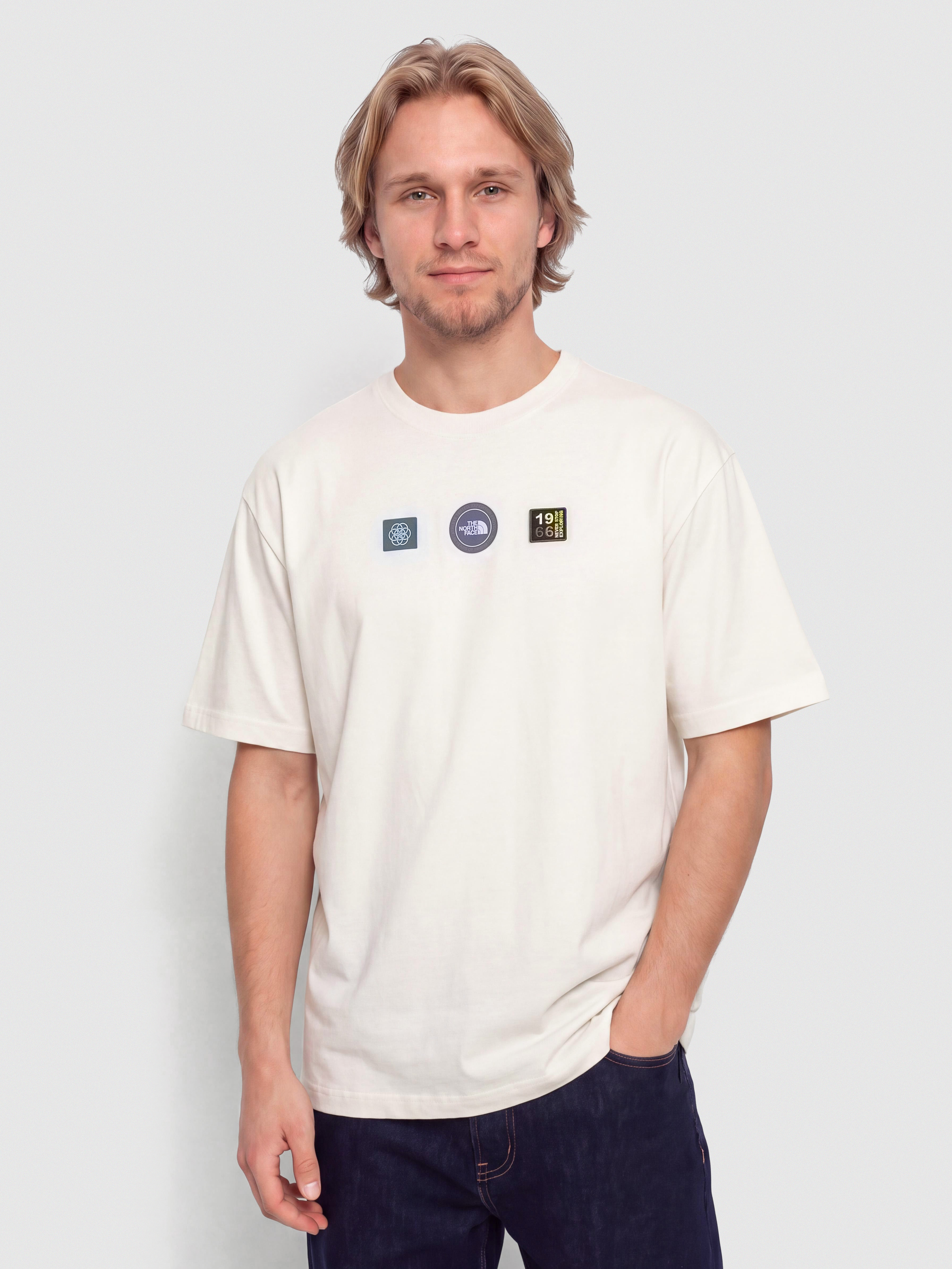The North Face Explorer Badges Relaxed Póló (white dune)