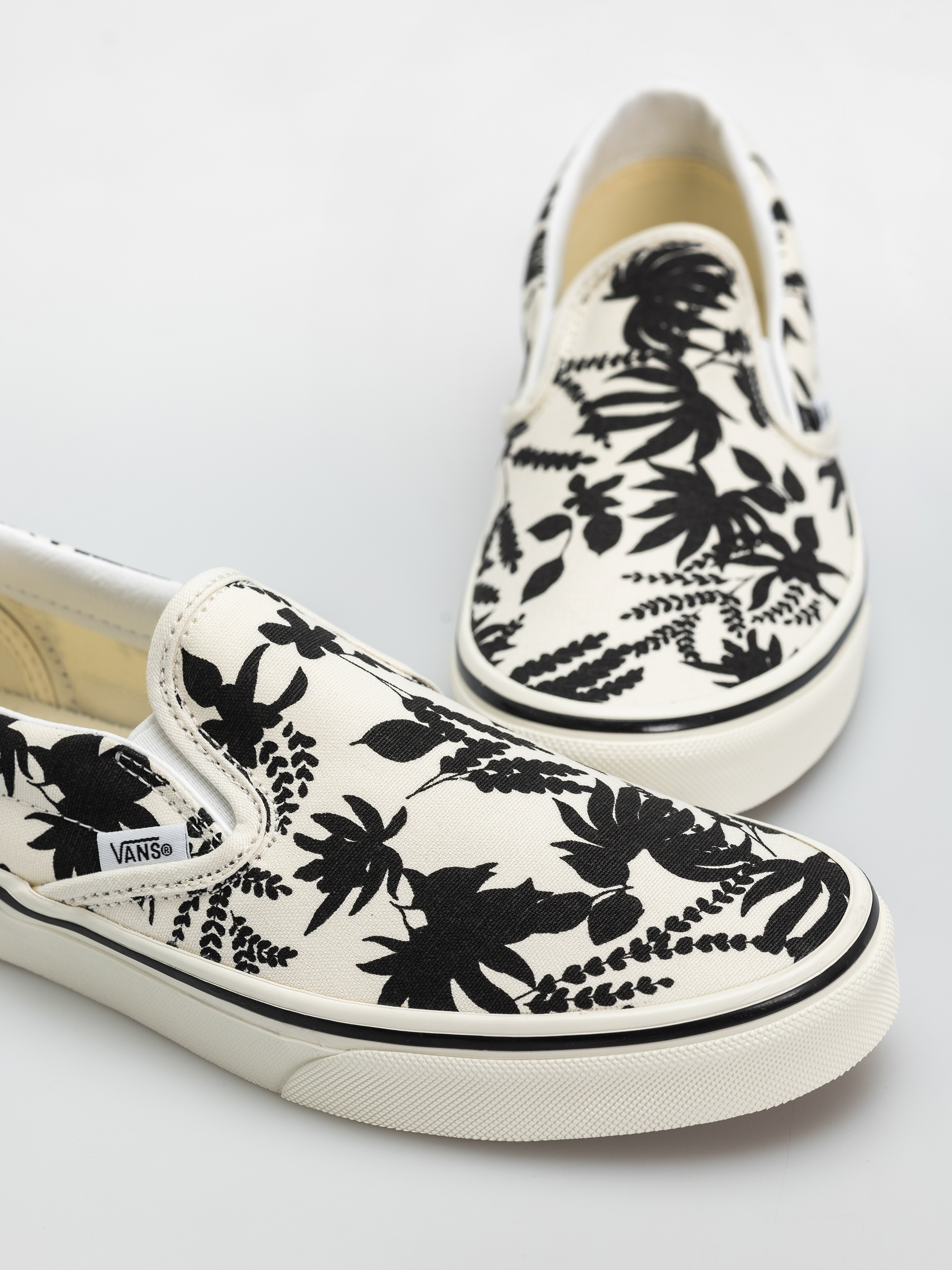 Vans Classic Slip On Cipők (black)