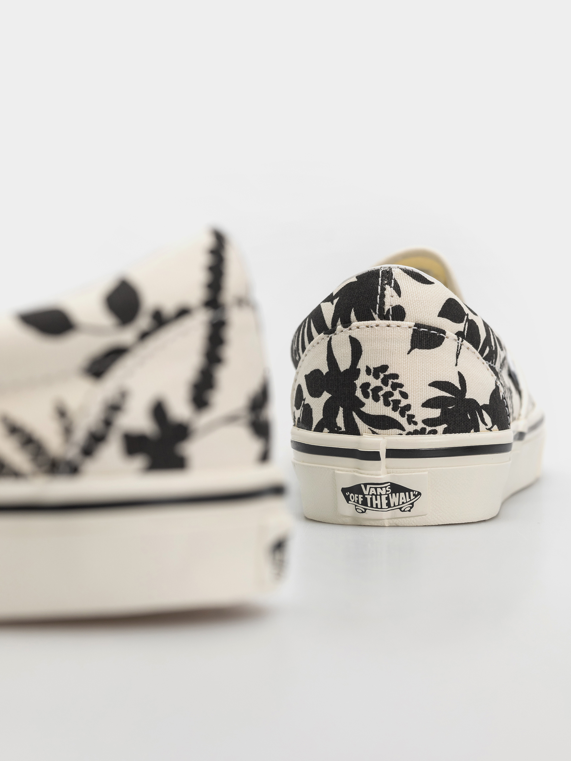 Vans Classic Slip On Cipők (black)